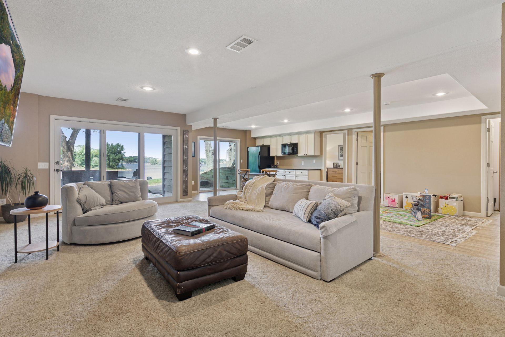 Prior Lake, Minnesota, 55372, United States, 3 Bedrooms Bedrooms, ,3 BathroomsBathrooms,Residential,Active,1943813
