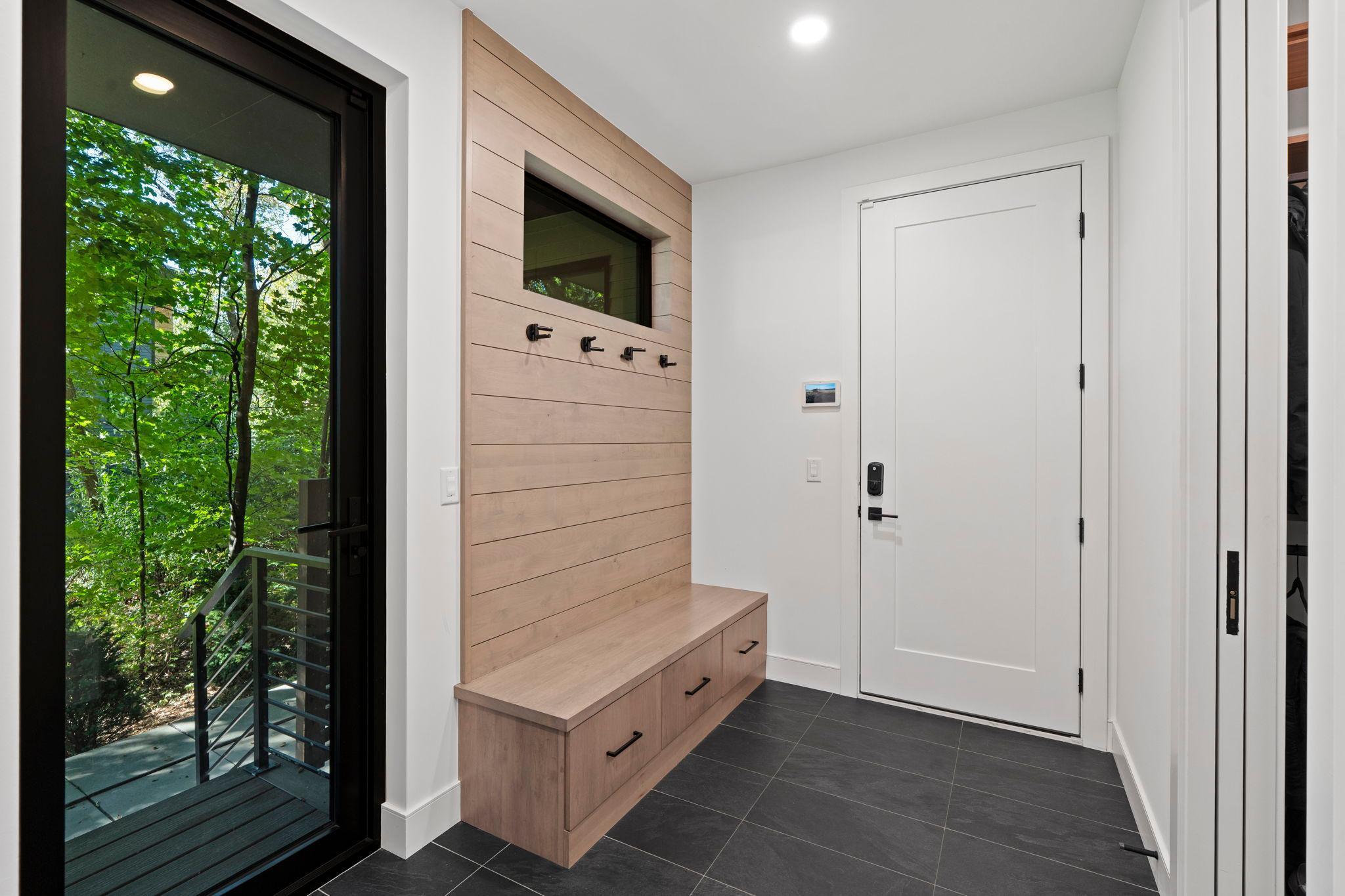 Shakopee, Minnesota, 55379, United States, 5 Bedrooms Bedrooms, ,5 BathroomsBathrooms,Residential,Active,1964254