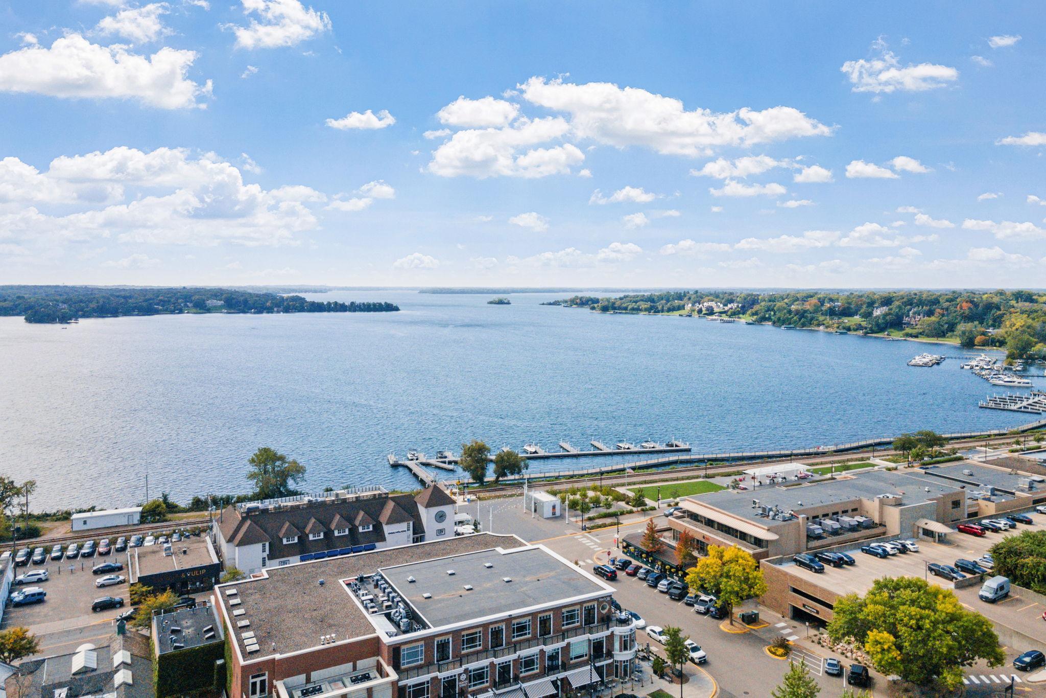 Wayzata, Minnesota, 55391, United States, 4 Bedrooms Bedrooms, ,3 BathroomsBathrooms,Residential,Active,1953718