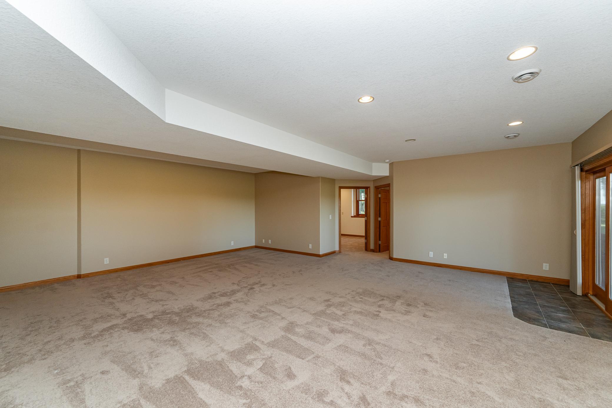 Rochester, Minnesota, 55902, United States, 5 Bedrooms Bedrooms, ,3 BathroomsBathrooms,Residential,Active,1894547