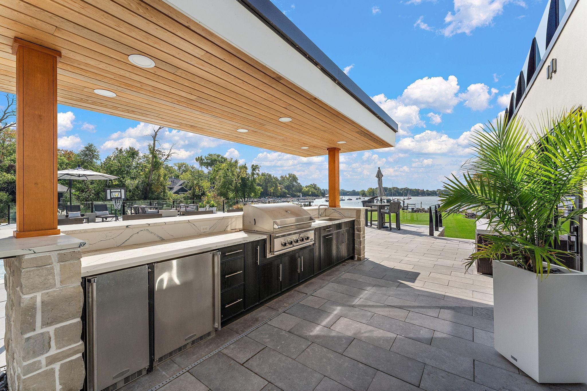 Wayzata, Minnesota, 55391, United States, 8 Bedrooms Bedrooms, ,11 BathroomsBathrooms,Residential,Active,1959932