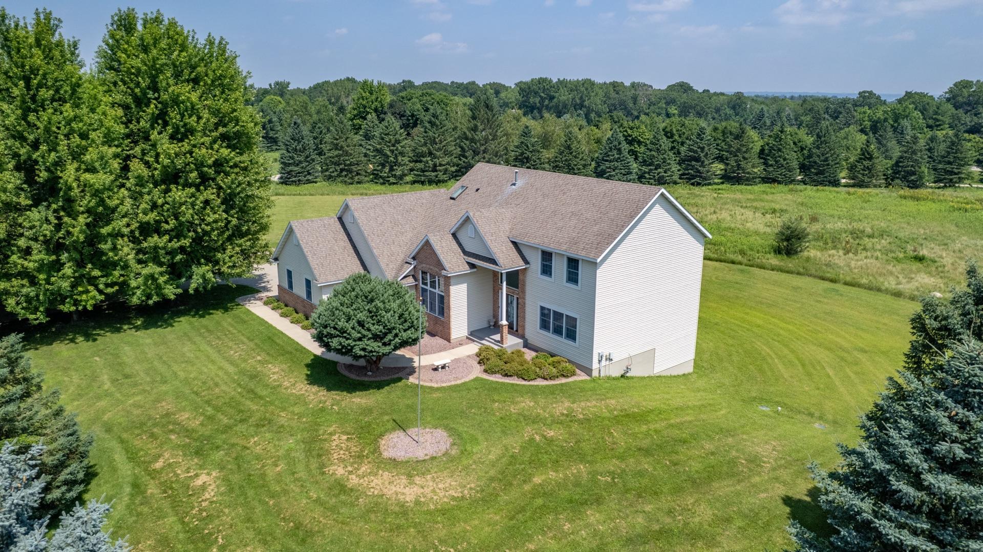 Rochester, Minnesota, 55902, United States, 5 Bedrooms Bedrooms, ,4 BathroomsBathrooms,Residential,Active,1902957