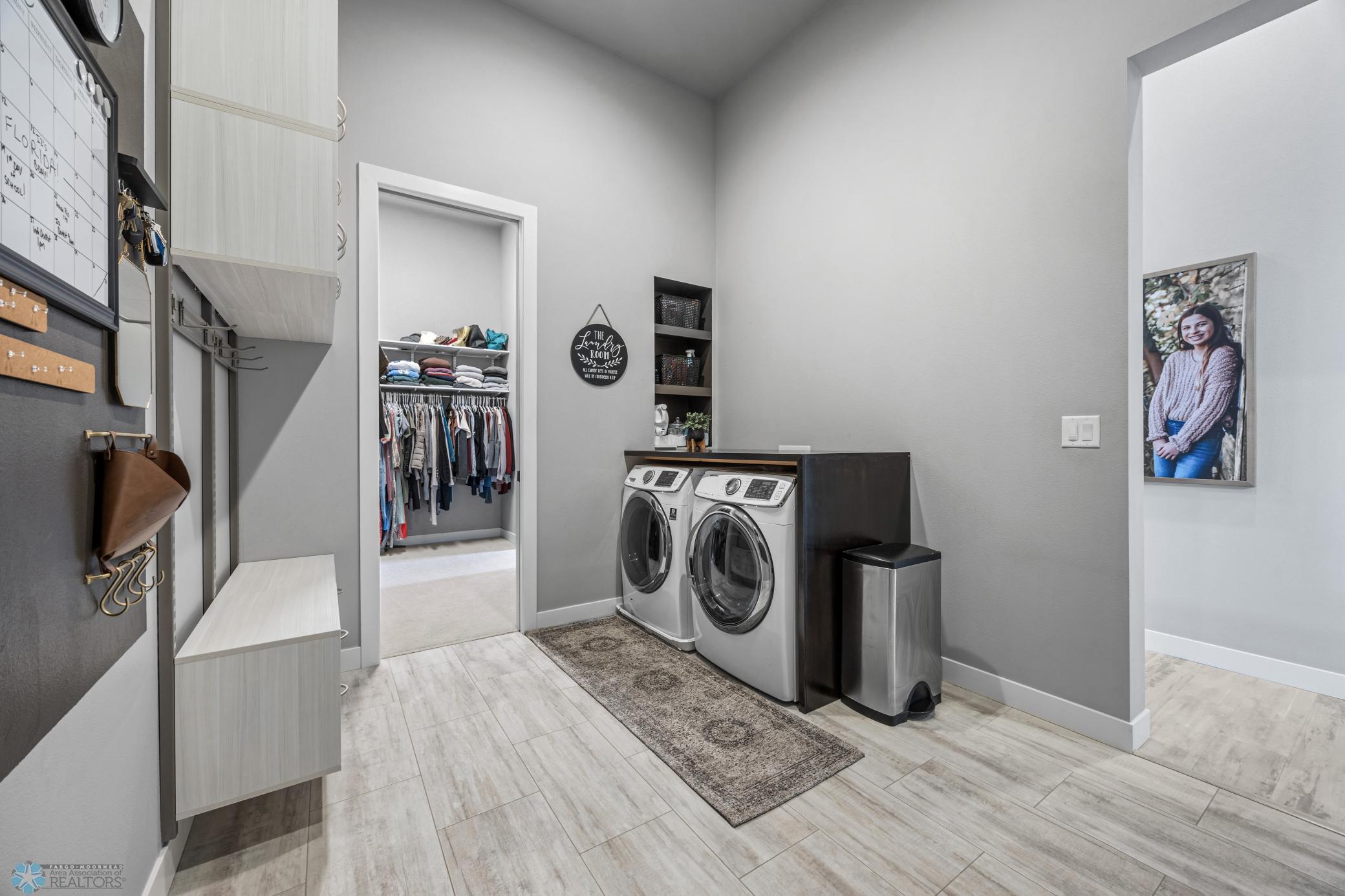 Oxbow, North Dakota, 58047, United States, 5 Bedrooms Bedrooms, ,3 BathroomsBathrooms,Residential,Active,1926894