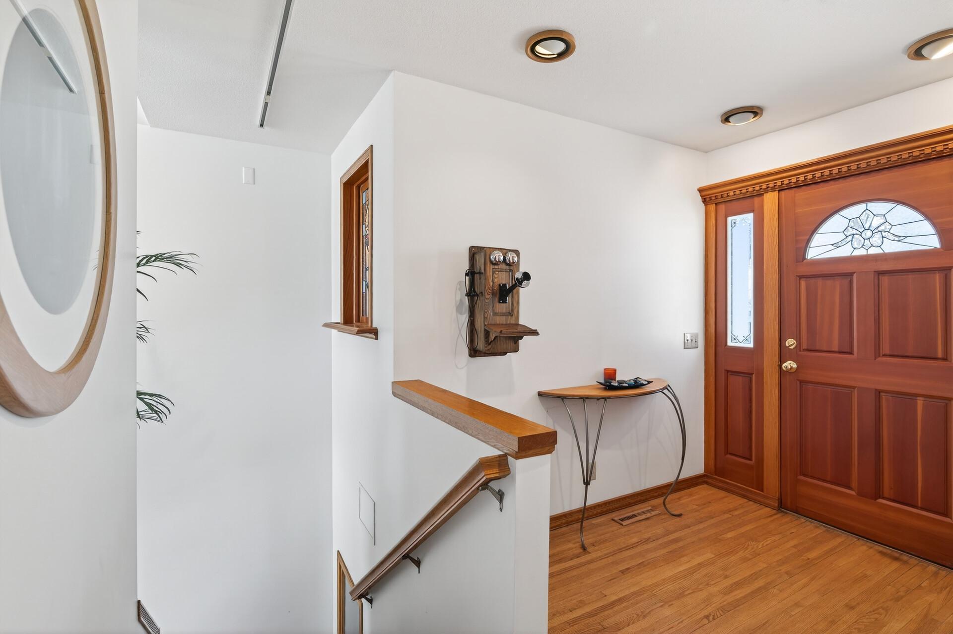 Excelsior, Minnesota, 55331, United States, 4 Bedrooms Bedrooms, ,5 BathroomsBathrooms,Residential,Active,2017105