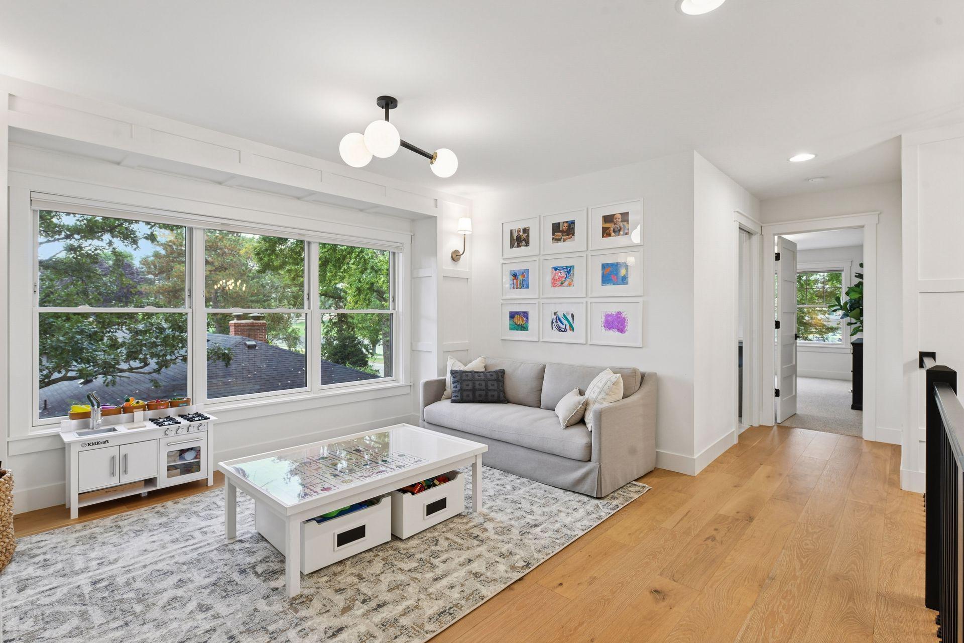 Edina, Minnesota, 55424, United States, 5 Bedrooms Bedrooms, ,5 BathroomsBathrooms,Residential,Active,1952315