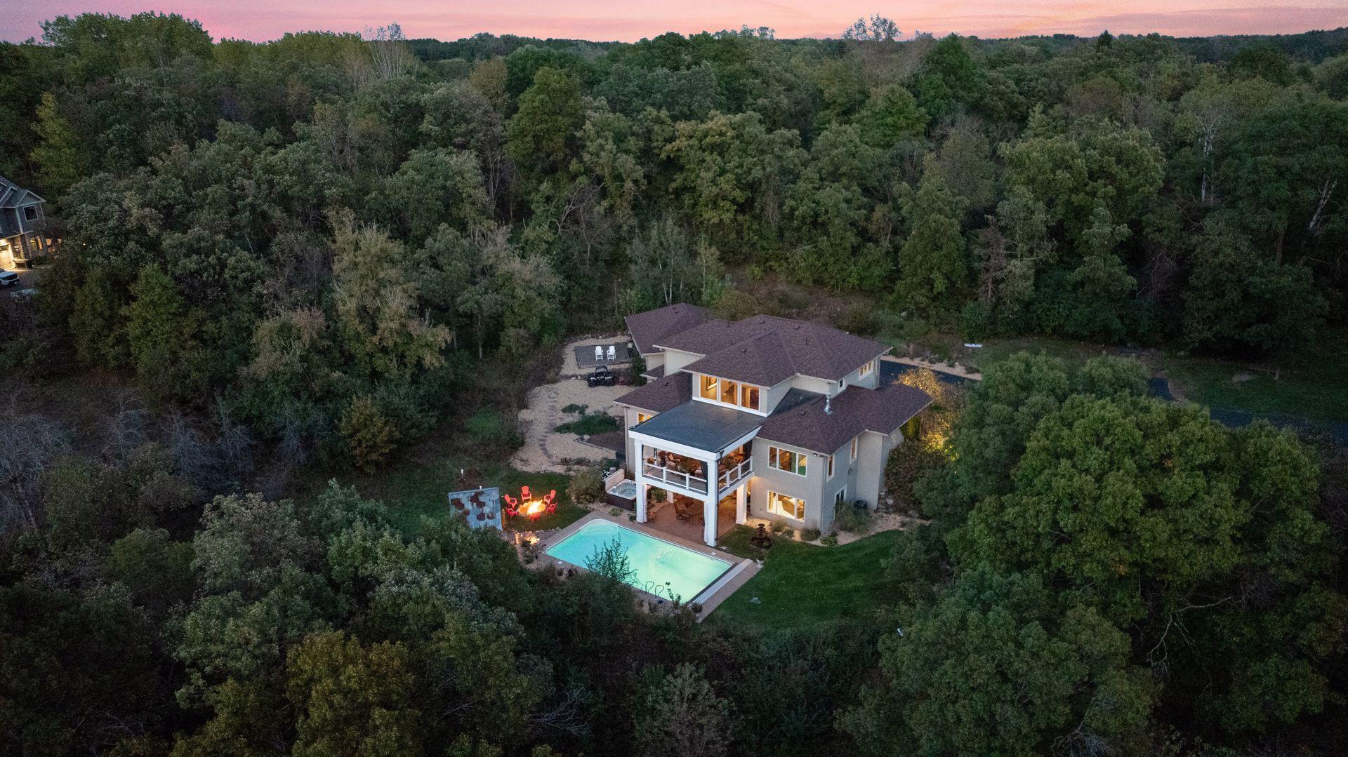 Hudson, Wisconsin, 54016, United States, 4 Bedrooms Bedrooms, ,6 BathroomsBathrooms,Residential,Active,1965807