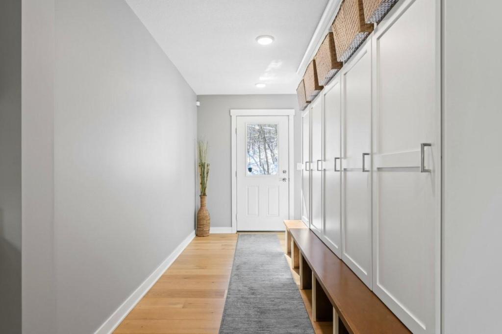 Rochester, Minnesota, 55902, United States, 5 Bedrooms Bedrooms, ,3 BathroomsBathrooms,Residential,Active,1899217