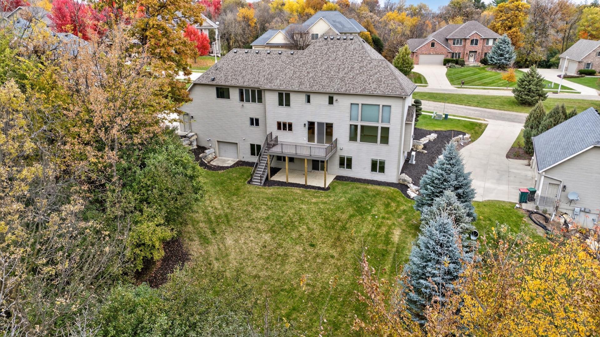 Rochester, Minnesota, 55902, United States, 6 Bedrooms Bedrooms, ,5 BathroomsBathrooms,Residential,Active,1995276