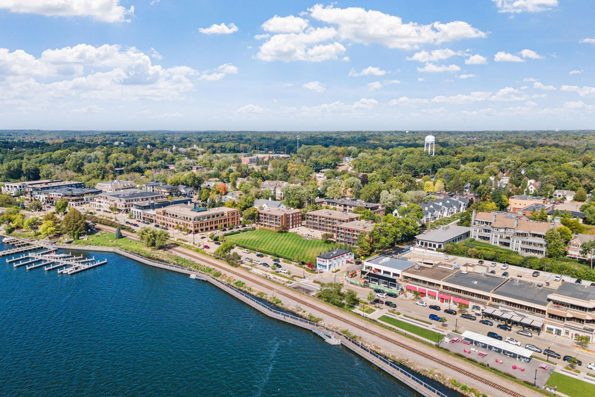 Wayzata, Minnesota, 55391, United States, 4 Bedrooms Bedrooms, ,3 BathroomsBathrooms,Residential,Active,1953718