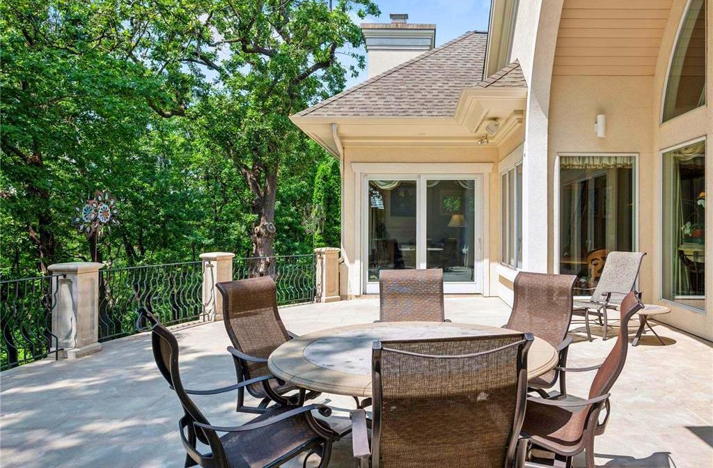 Minneapolis, Minnesota, 55439, United States, 5 Bedrooms Bedrooms, ,5 BathroomsBathrooms,Residential,Active,1944273