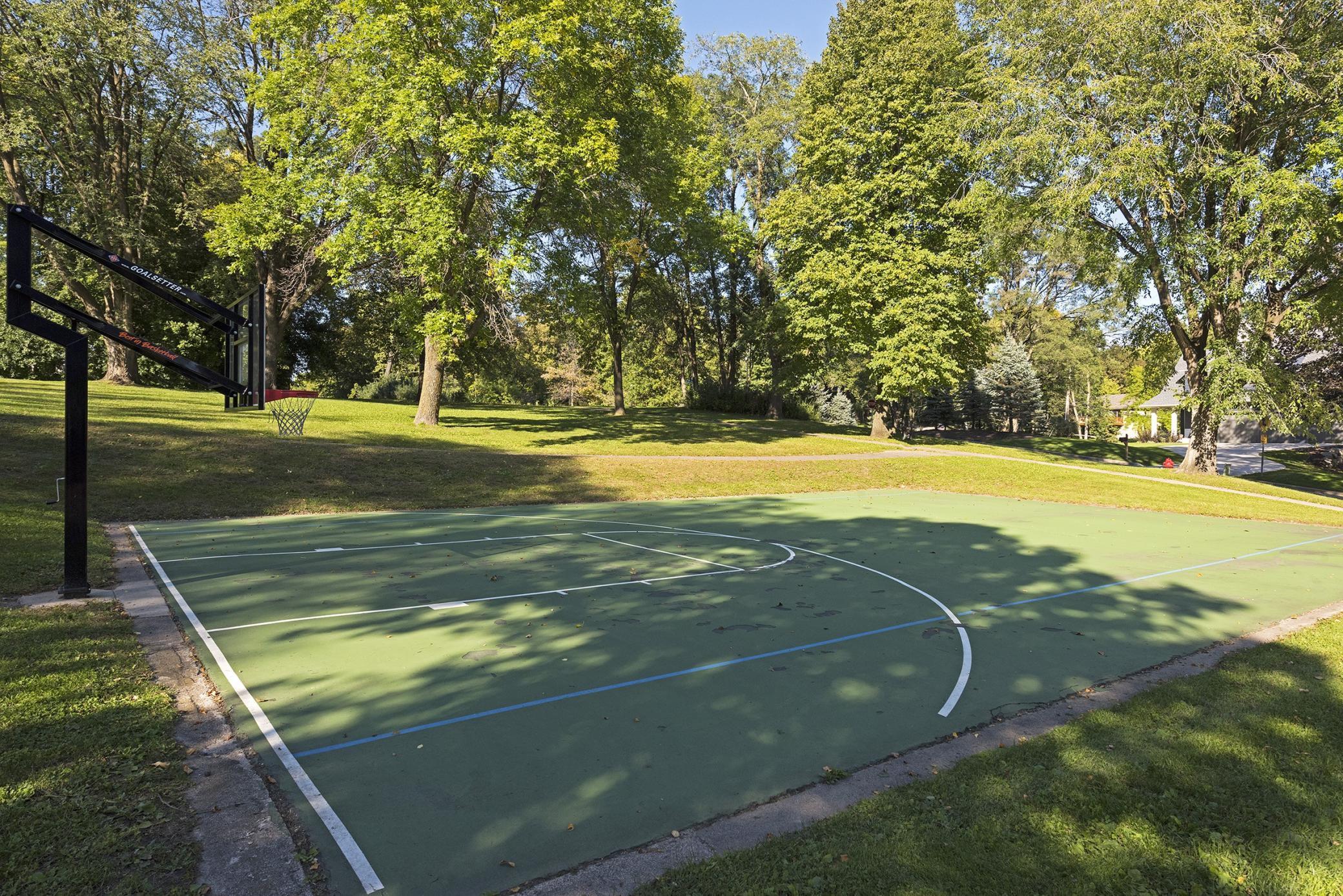 Minnetonka, Minnesota, 55391, United States, 5 Bedrooms Bedrooms, ,5 BathroomsBathrooms,Residential,Active,2010147