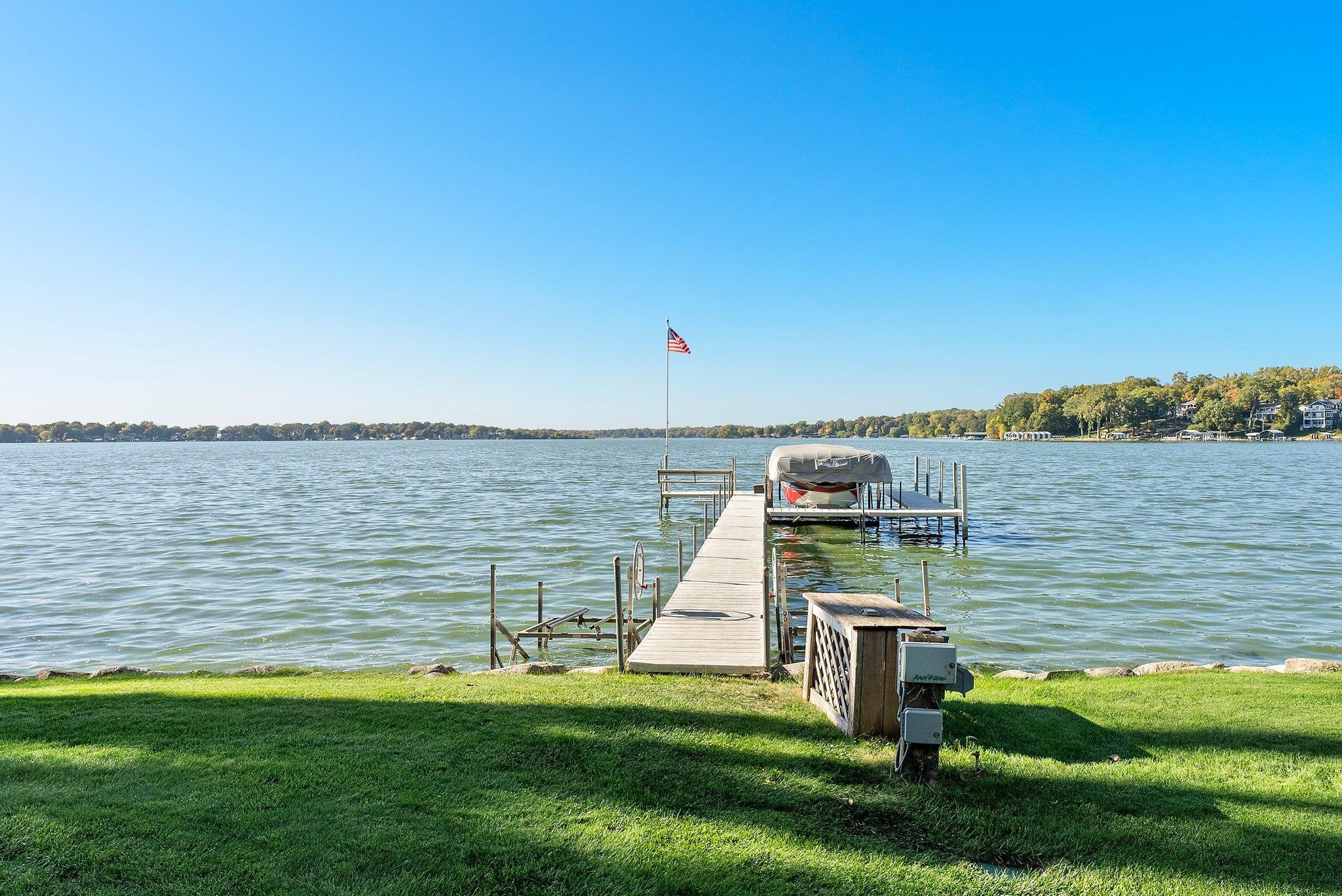 Wayzata, Minnesota, 55391, United States, 3 Bedrooms Bedrooms, ,3 BathroomsBathrooms,Residential,Active,2018191