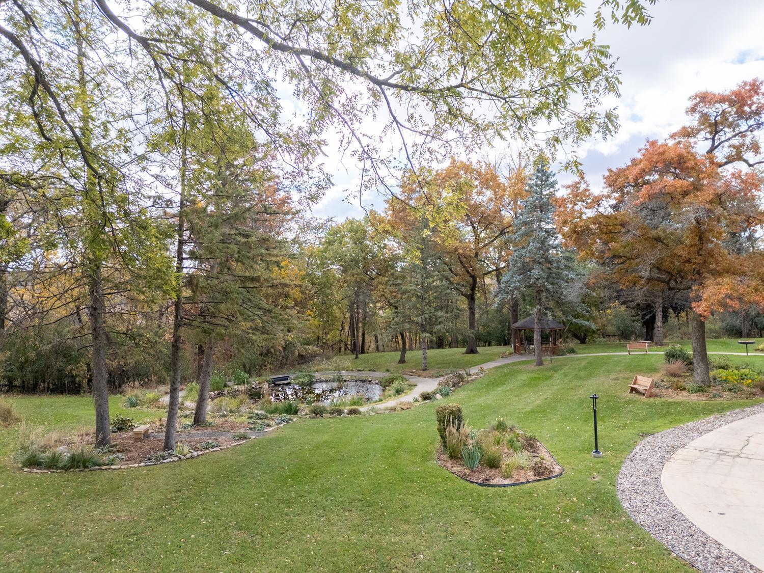 Rochester, Minnesota, 55902, United States, 10 Bedrooms Bedrooms, ,6 BathroomsBathrooms,Residential,Active,1970931