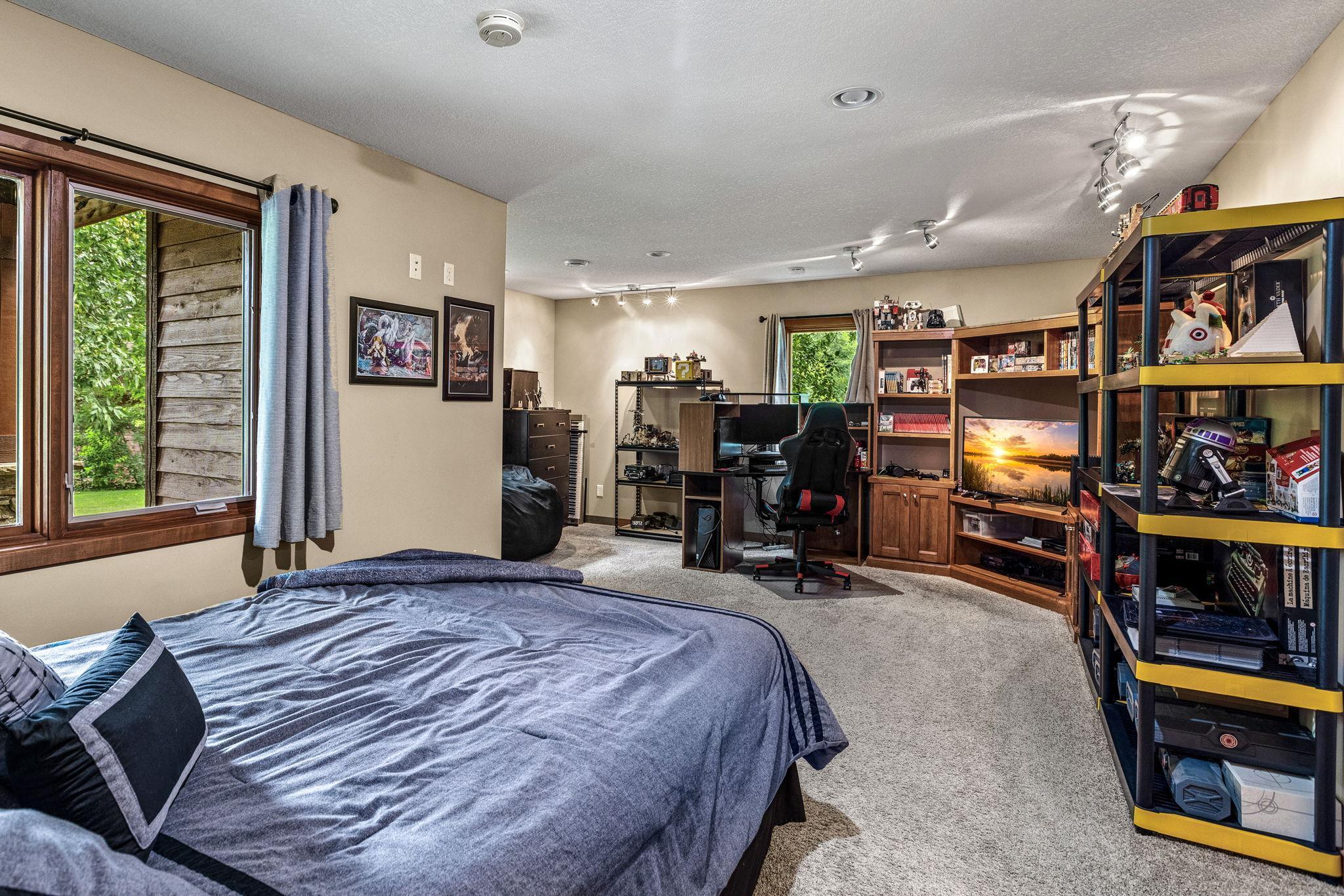 Rogers, Minnesota, 55374, United States, 5 Bedrooms Bedrooms, ,5 BathroomsBathrooms,Residential,Active,1914592