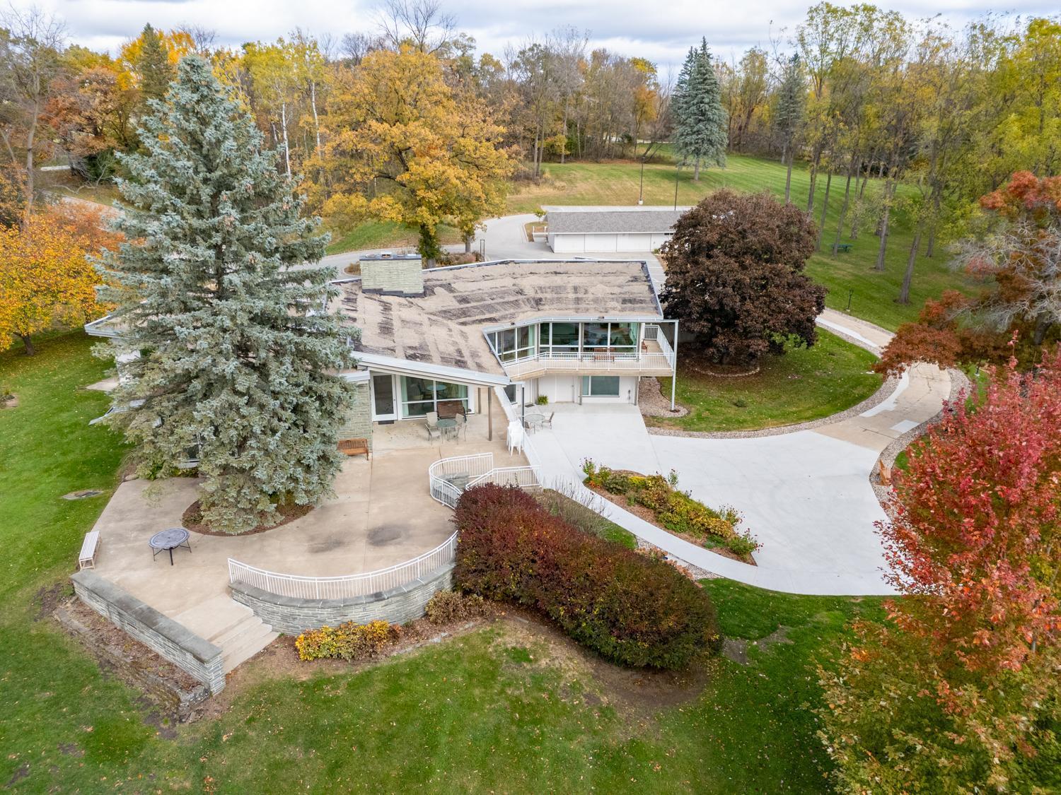 Rochester, Minnesota, 55902, United States, 10 Bedrooms Bedrooms, ,6 BathroomsBathrooms,Residential,Active,1970931