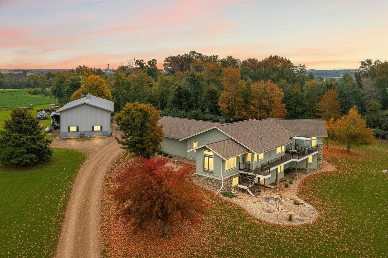 Faribault, Minnesota, 55021, United States, 4 Bedrooms Bedrooms, ,4 BathroomsBathrooms,Residential,Active,1909659