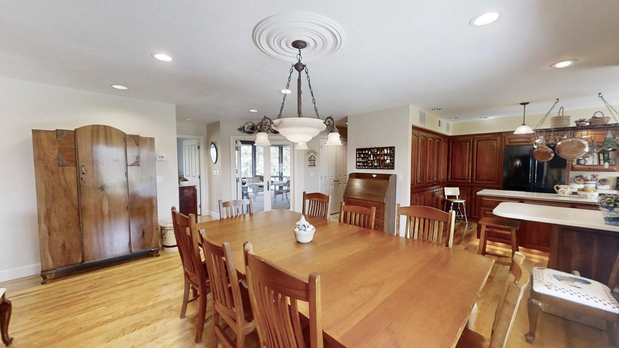Northfield, Minnesota, 55057, United States, 3 Bedrooms Bedrooms, ,3 BathroomsBathrooms,Residential,Active,1920261