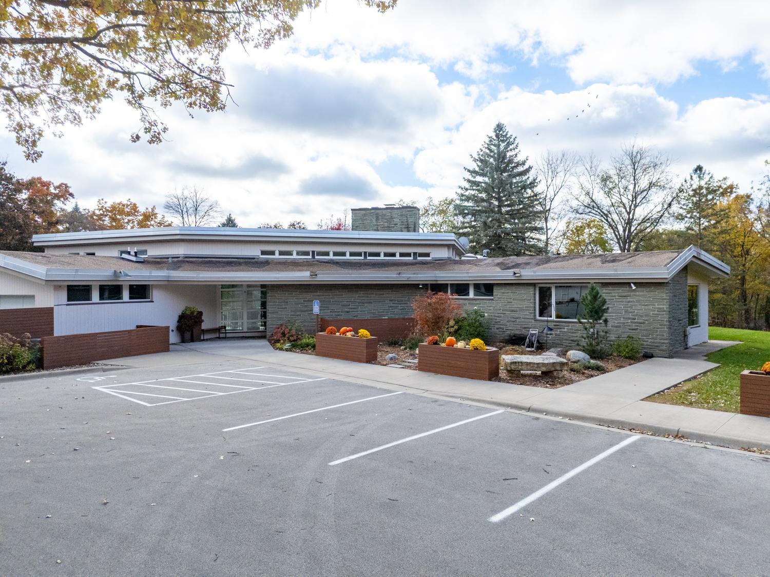 Rochester, Minnesota, 55902, United States, 10 Bedrooms Bedrooms, ,6 BathroomsBathrooms,Residential,Active,1970931