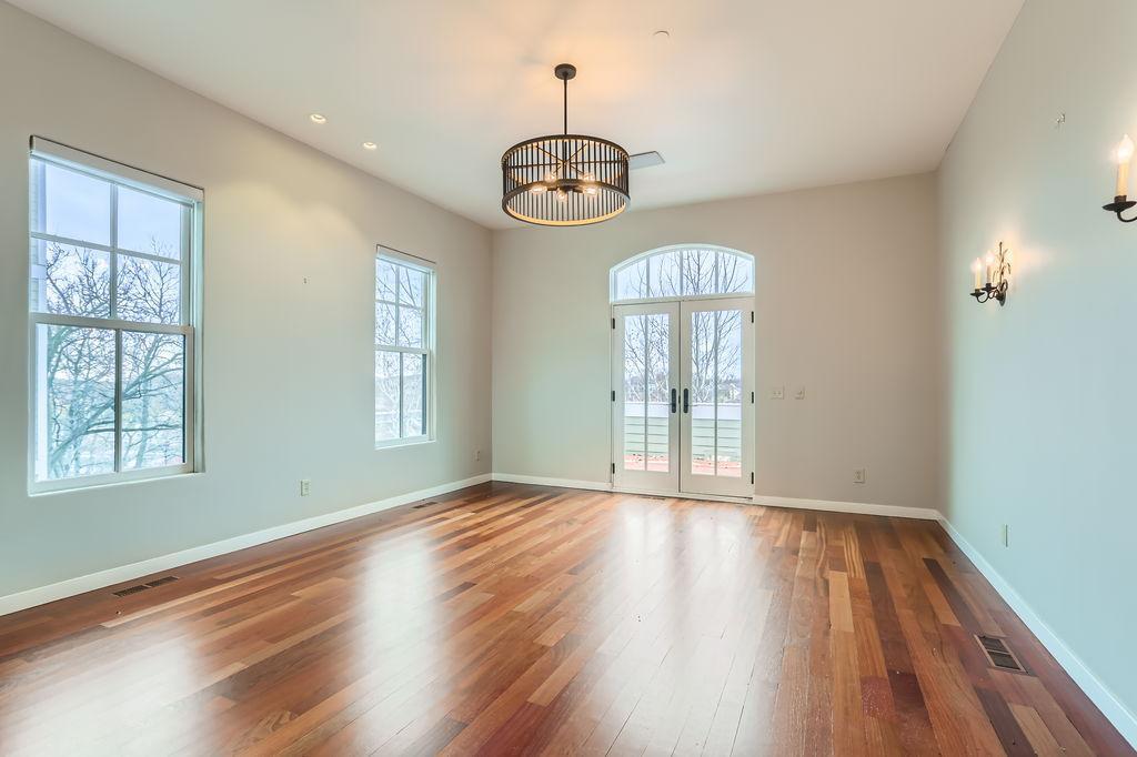 Minneapolis, Minnesota, 55405, United States, 3 Bedrooms Bedrooms, ,4 BathroomsBathrooms,Residential,Active,1769436