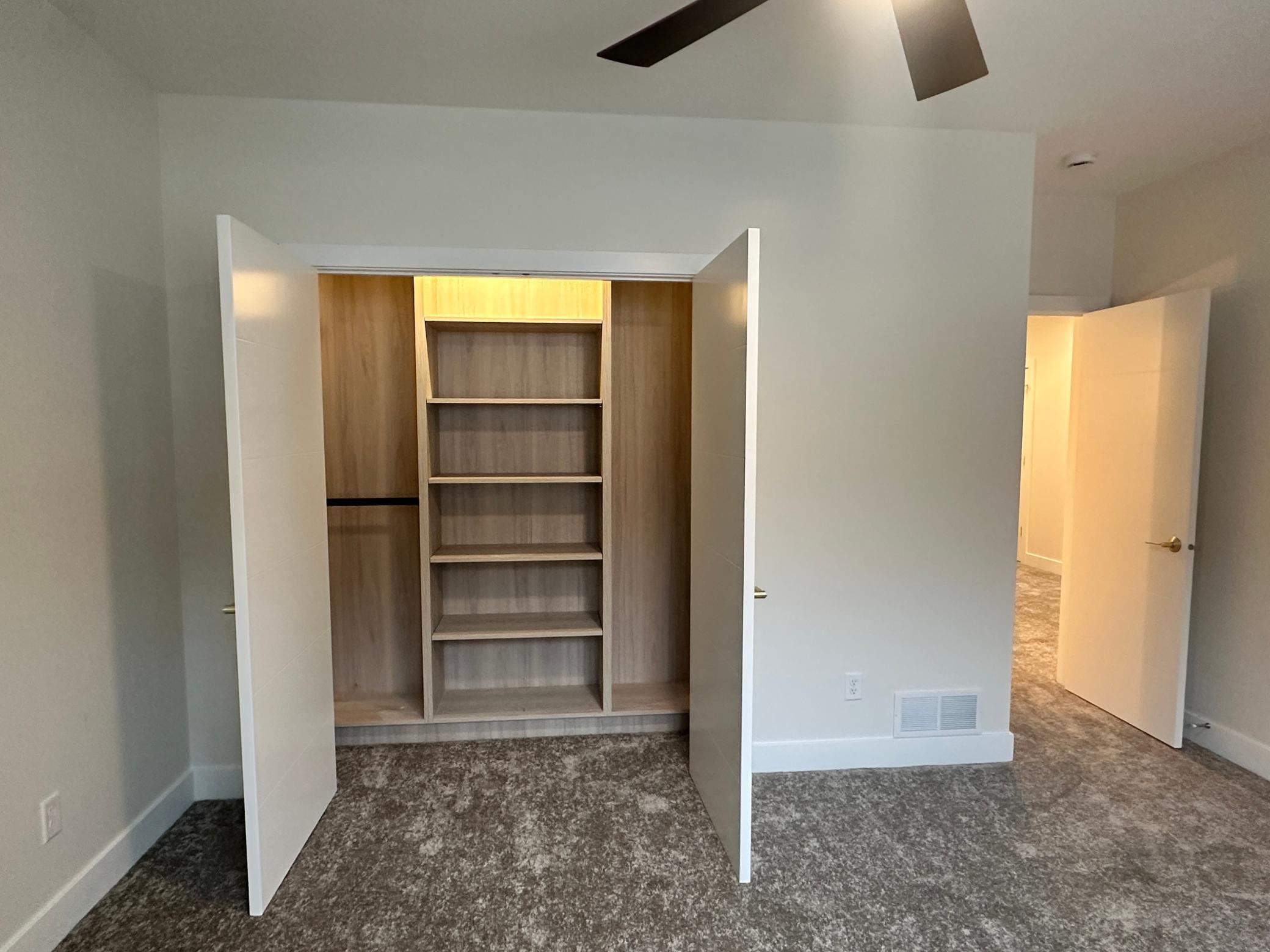 Rochester, Minnesota, 55901, United States, 5 Bedrooms Bedrooms, ,3 BathroomsBathrooms,Residential,Active,2007109