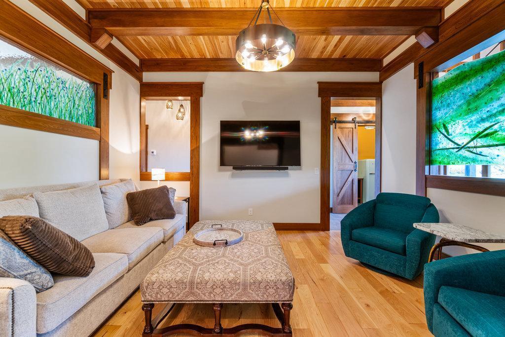 Menomonie, Wisconsin, 54751, United States, 2 Bedrooms Bedrooms, ,3 BathroomsBathrooms,Residential,Active,1993940