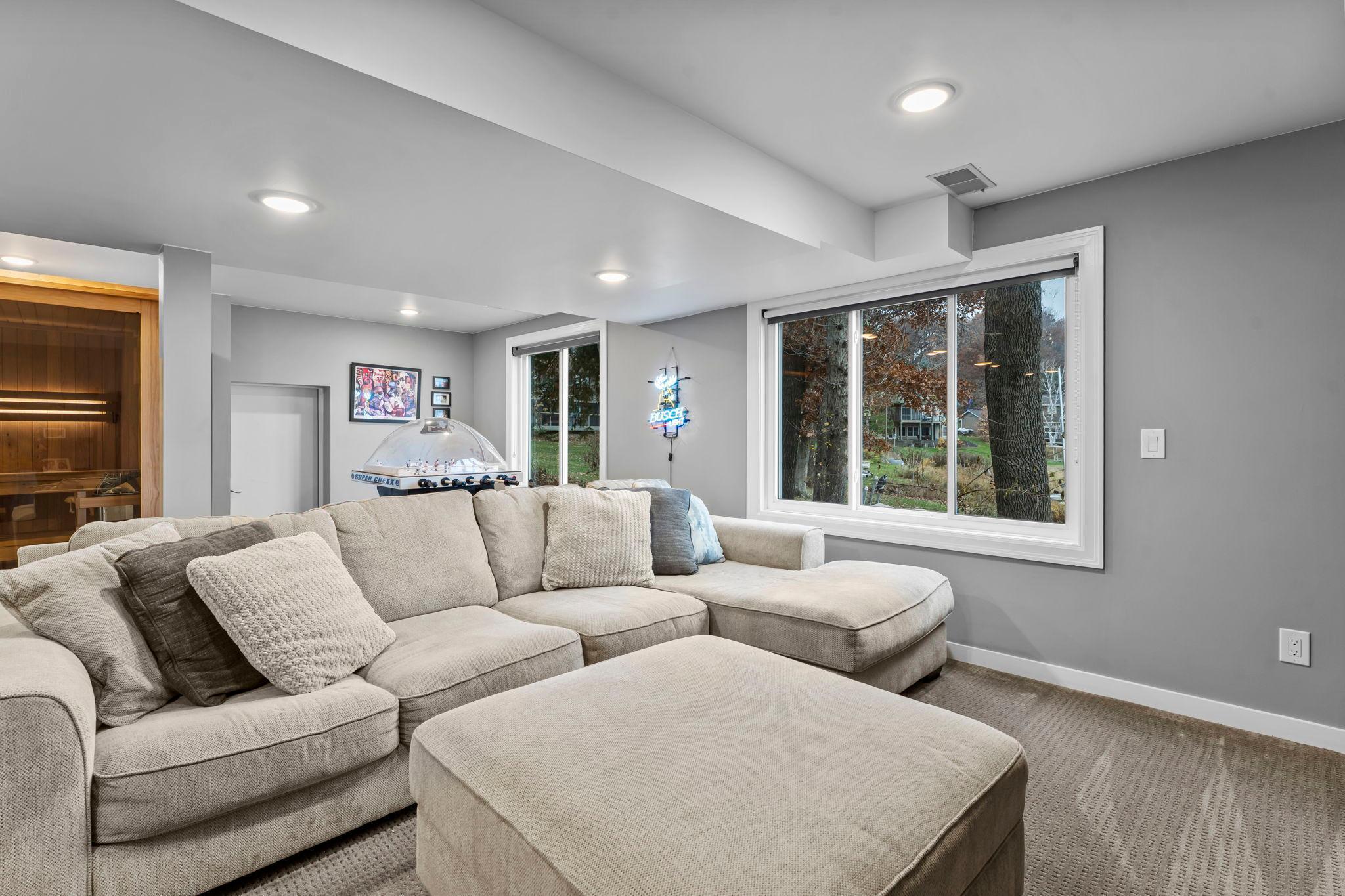 Saint Paul, Minnesota, 55126, United States, 4 Bedrooms Bedrooms, ,4 BathroomsBathrooms,Residential,Active,2027818