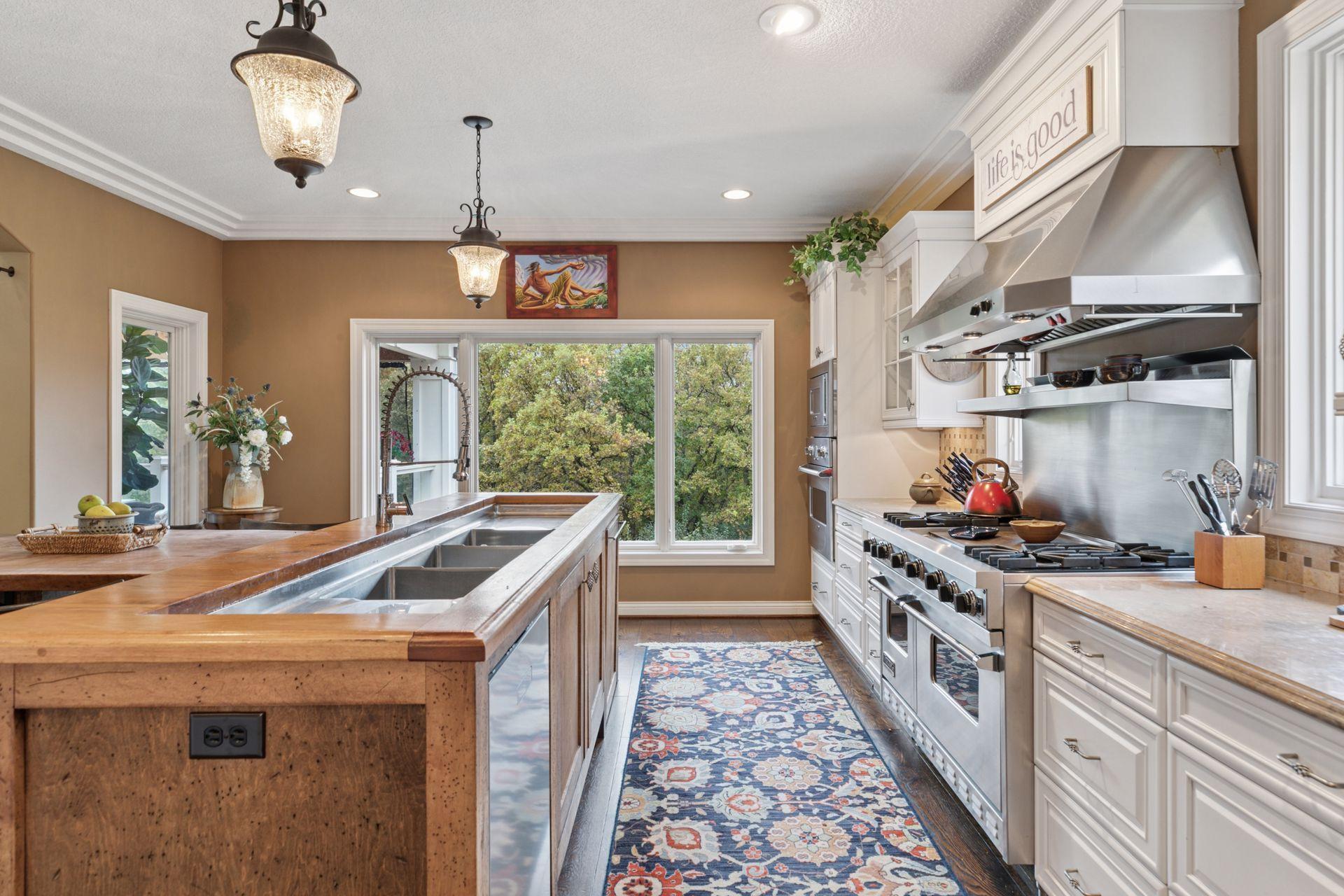 Hudson, Wisconsin, 54016, United States, 4 Bedrooms Bedrooms, ,6 BathroomsBathrooms,Residential,Active,1965807