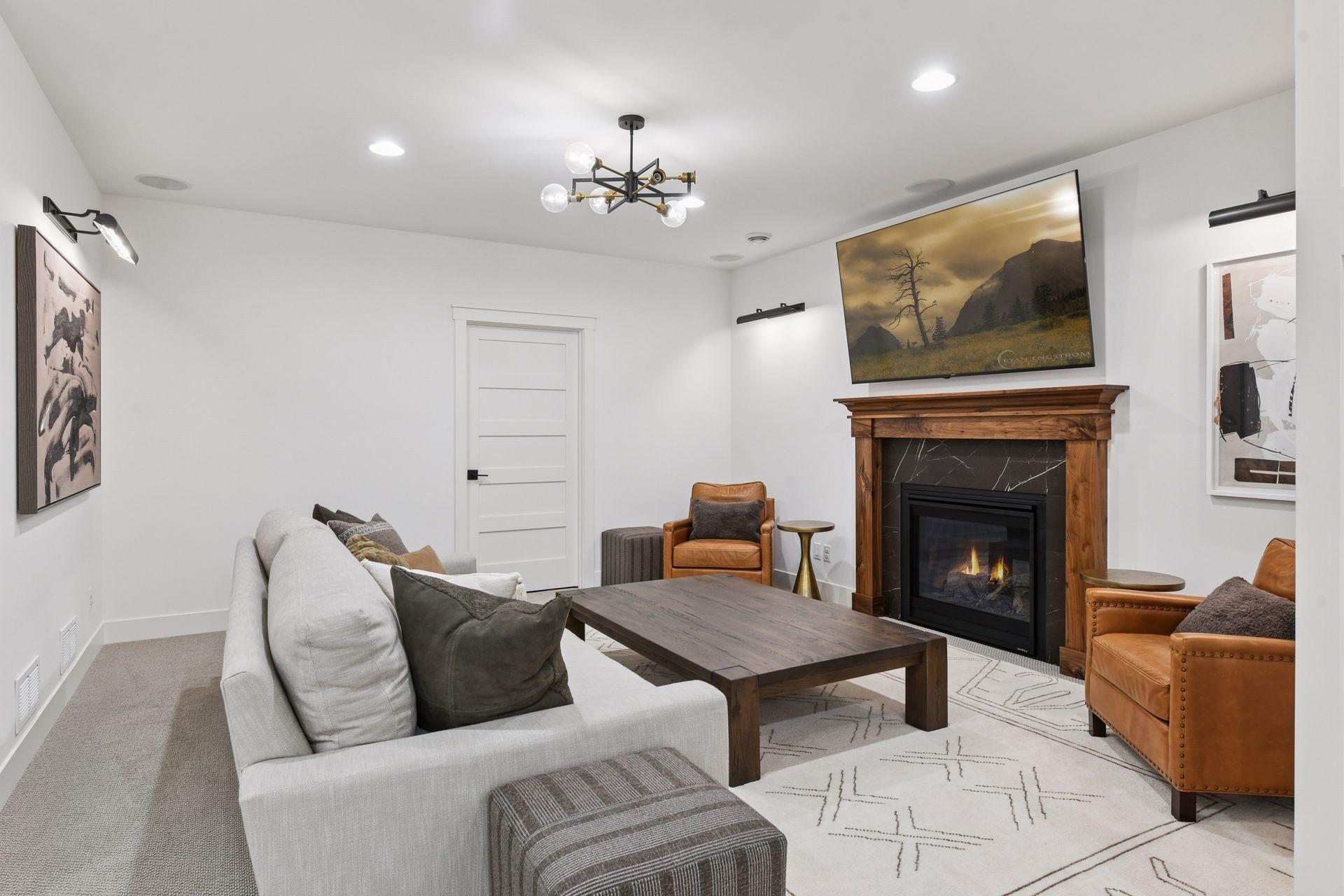 Edina, Minnesota, 55424, United States, 5 Bedrooms Bedrooms, ,5 BathroomsBathrooms,Residential,Active,1952315