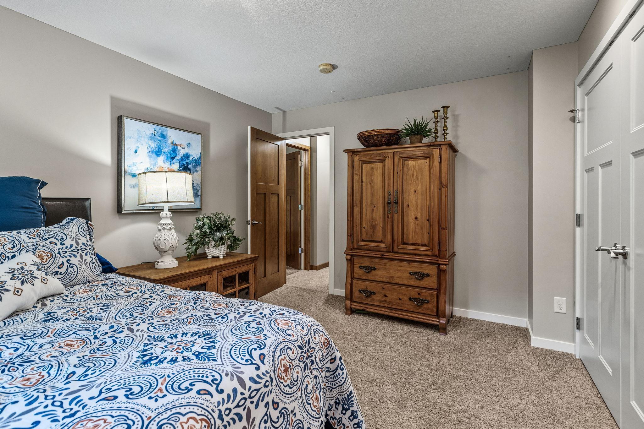 Rogers, Minnesota, 55374, United States, 5 Bedrooms Bedrooms, ,5 BathroomsBathrooms,Residential,Active,1914592