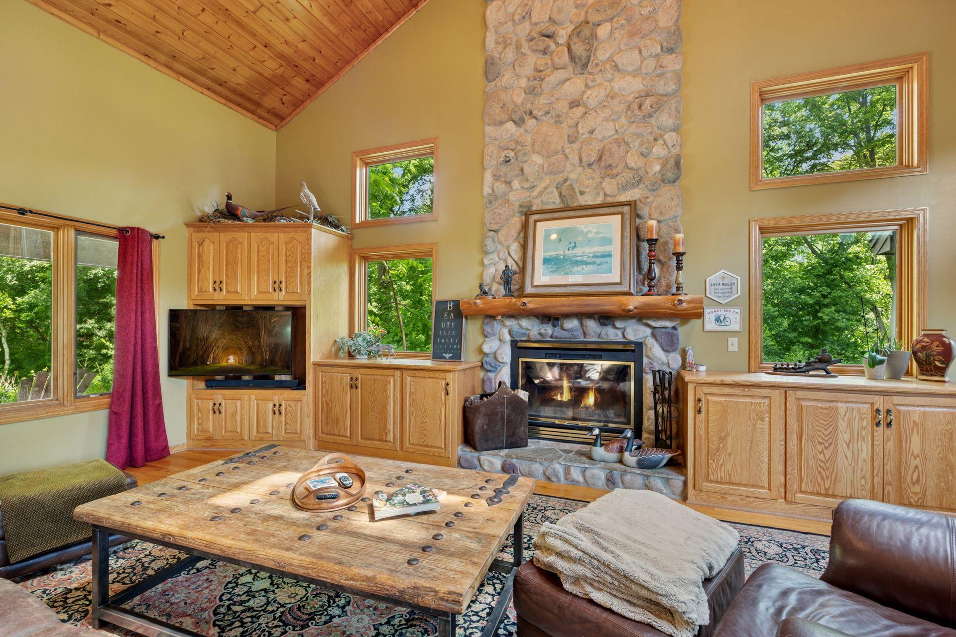 Wayzata, Minnesota, 55391, United States, 5 Bedrooms Bedrooms, ,4 BathroomsBathrooms,Residential,Active,2008341