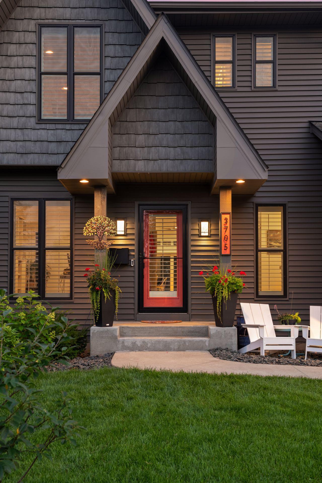 Minneapolis, Minnesota, 55410, United States, 5 Bedrooms Bedrooms, ,5 BathroomsBathrooms,Residential,Active,1929403