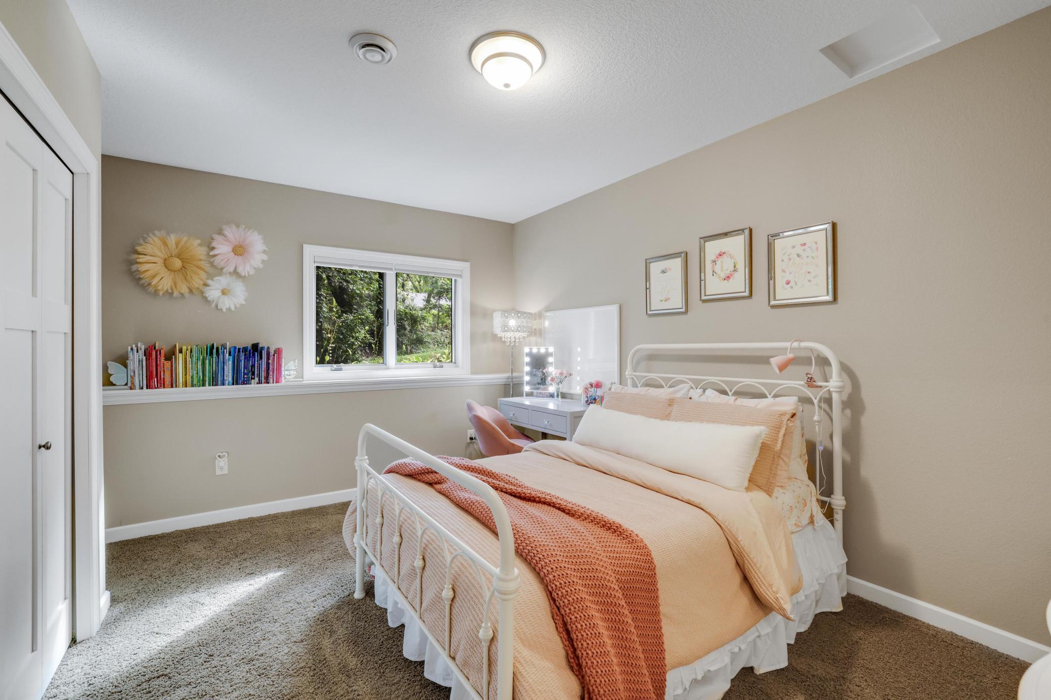 Prescott, Wisconsin, 54021, United States, 5 Bedrooms Bedrooms, ,4 BathroomsBathrooms,Residential,Active,1961932