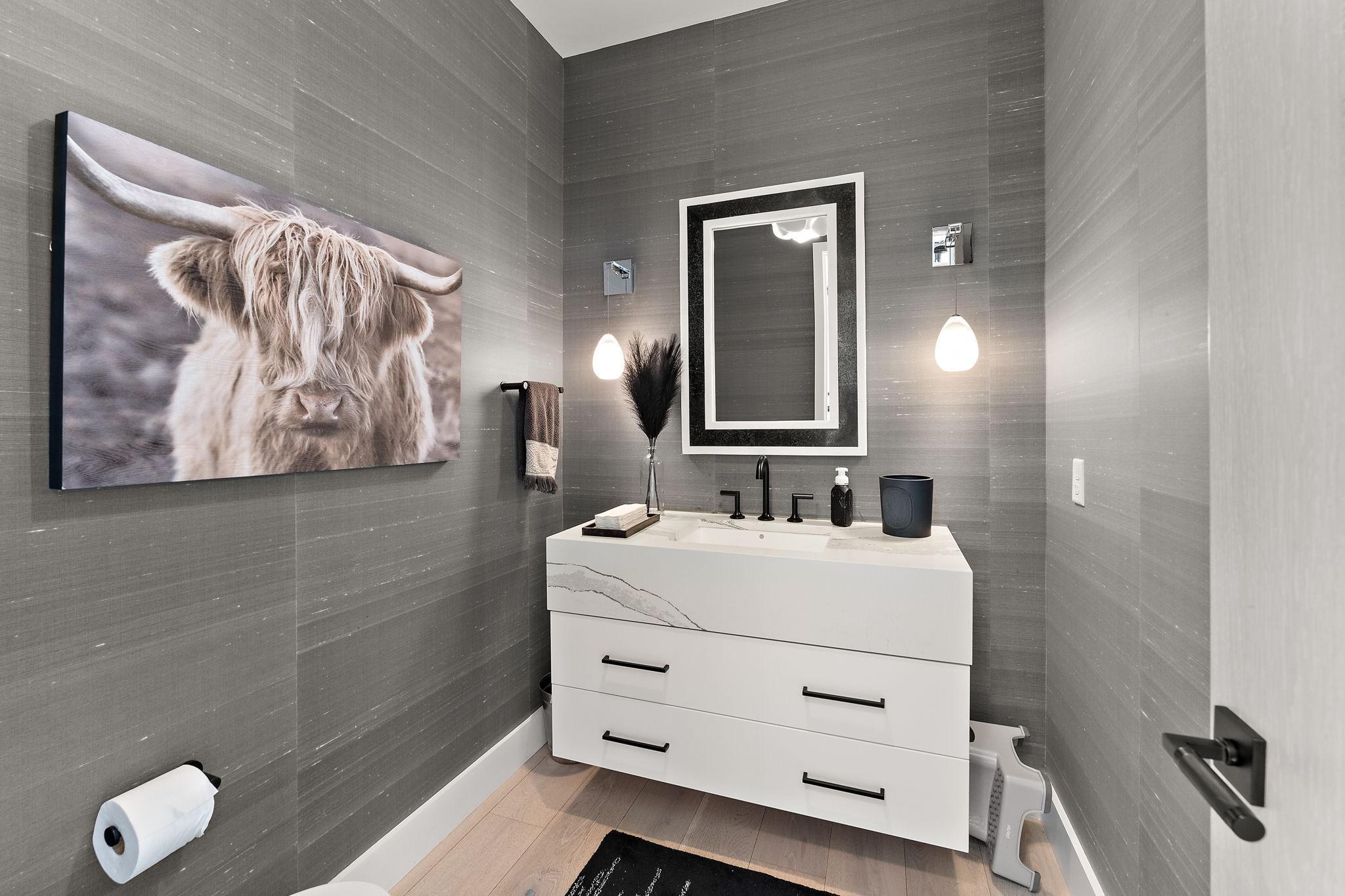 Wayzata, Minnesota, 55391, United States, 8 Bedrooms Bedrooms, ,11 BathroomsBathrooms,Residential,Active,1959932