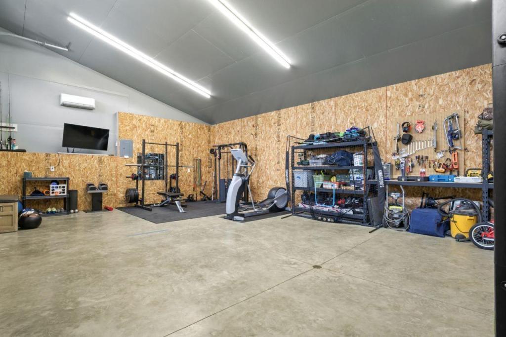 Rochester, Minnesota, 55902, United States, 5 Bedrooms Bedrooms, ,3 BathroomsBathrooms,Residential,Active,1899217