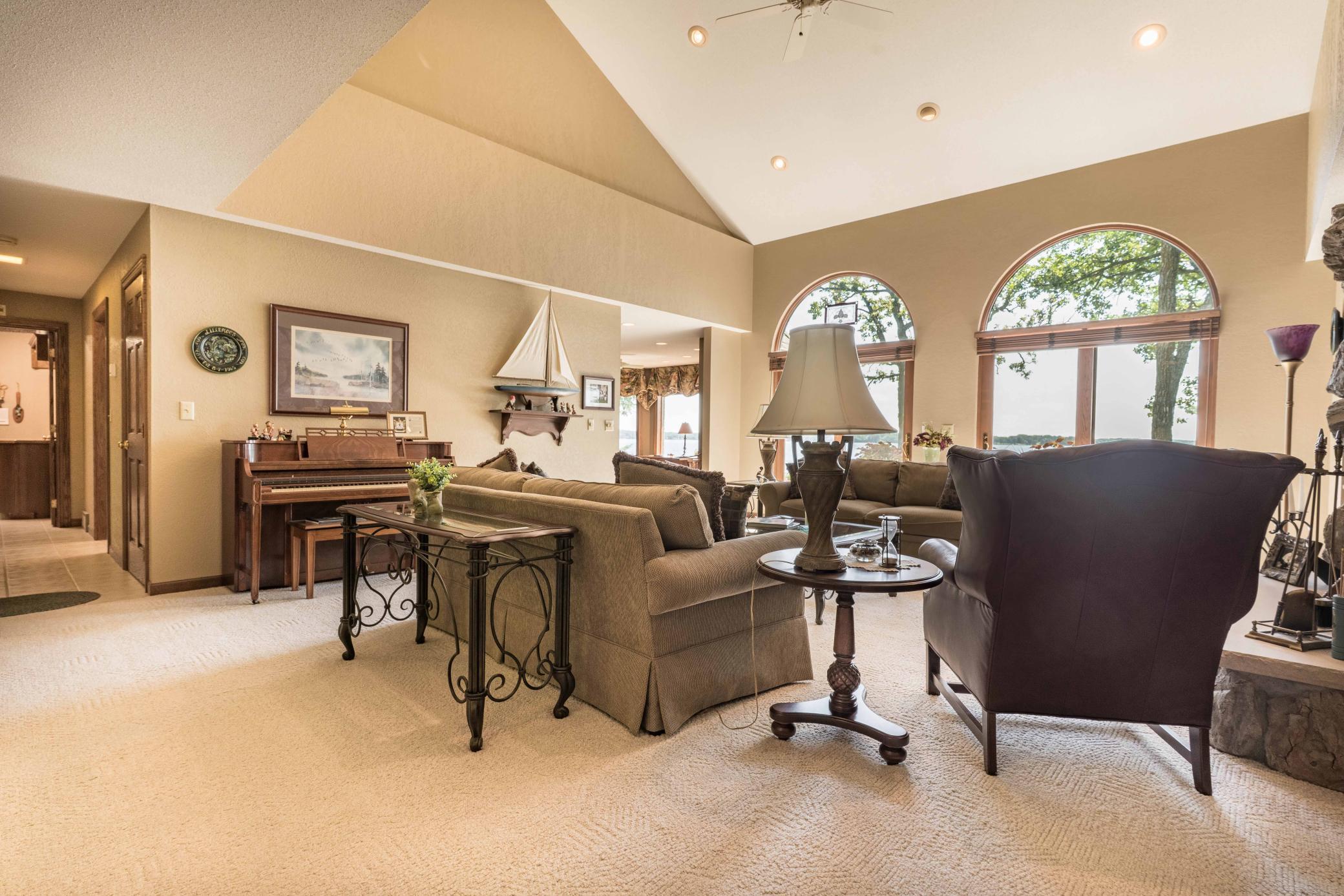 Alexandria, Minnesota, 56308, United States, 4 Bedrooms Bedrooms, ,6 BathroomsBathrooms,Residential,Active,1964256