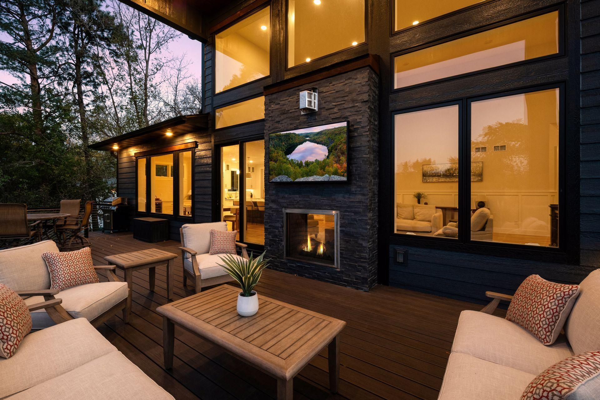 Saint Paul, Minnesota, 55118, United States, 4 Bedrooms Bedrooms, ,4 BathroomsBathrooms,Residential,Active,1973547