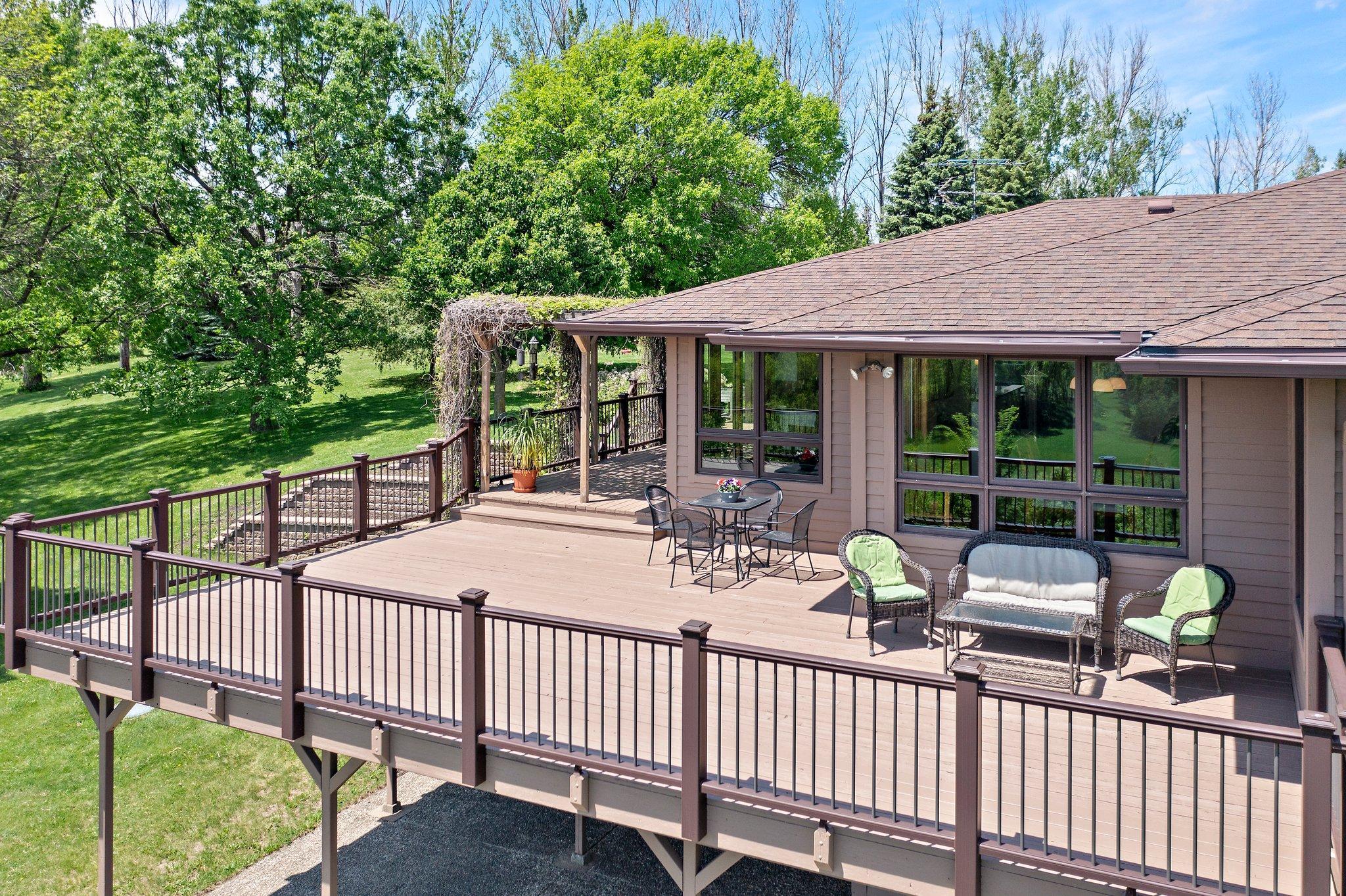 Northfield, Minnesota, 55057, United States, ,3 BathroomsBathrooms,Residential,Active,1843421