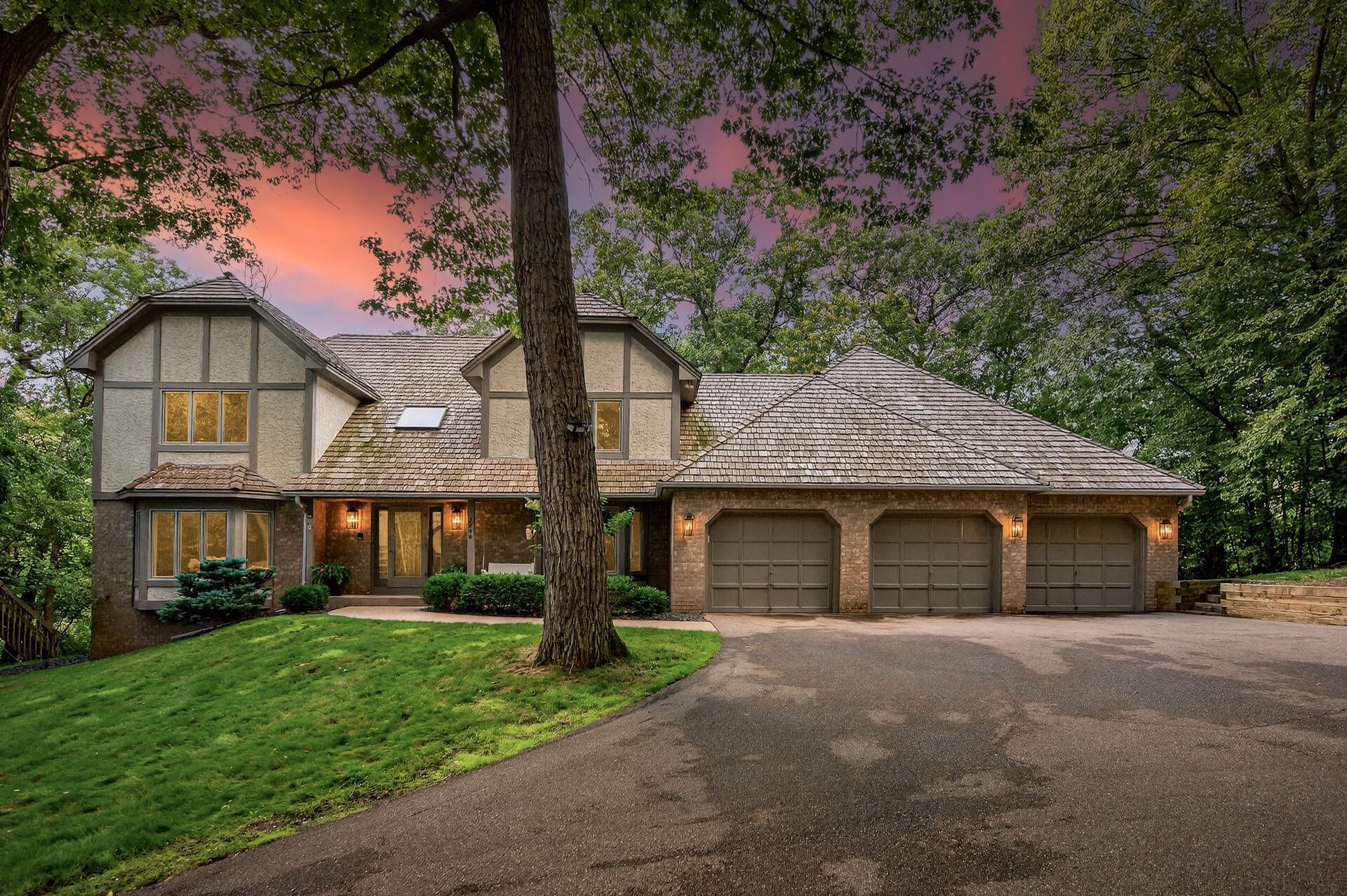 Hopkins, Minnesota, 55305, United States, 5 Bedrooms Bedrooms, ,4 BathroomsBathrooms,Residential,Active,1943778