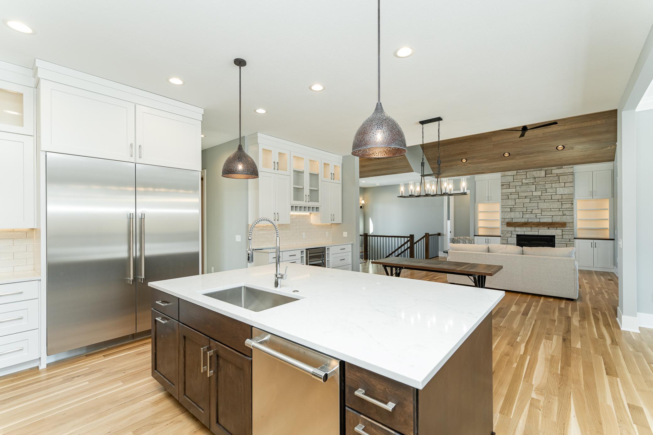 Rochester, Minnesota, 55902, United States, 5 Bedrooms Bedrooms, ,6 BathroomsBathrooms,Residential,Active,1892599