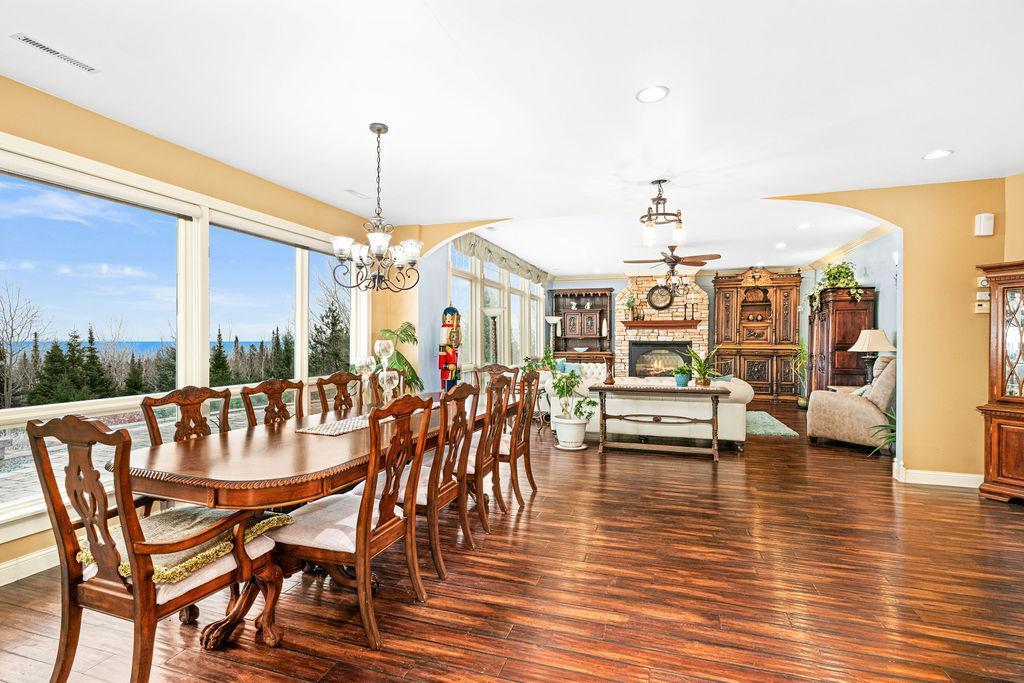 Two Harbors, Minnesota, 55616, United States, ,2 BathroomsBathrooms,Residential,Active,1849512