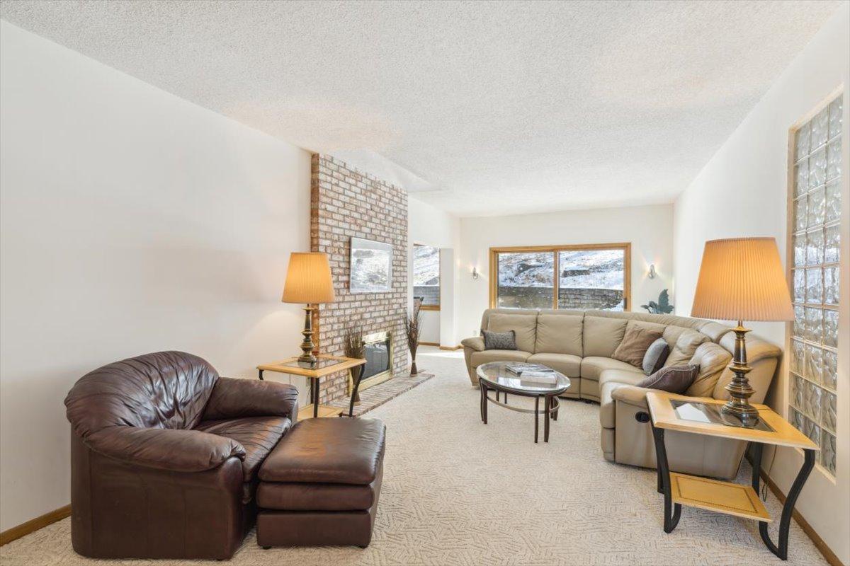 Orono, Minnesota, 55391, United States, 4 Bedrooms Bedrooms, ,3 BathroomsBathrooms,Residential,Active,1999170