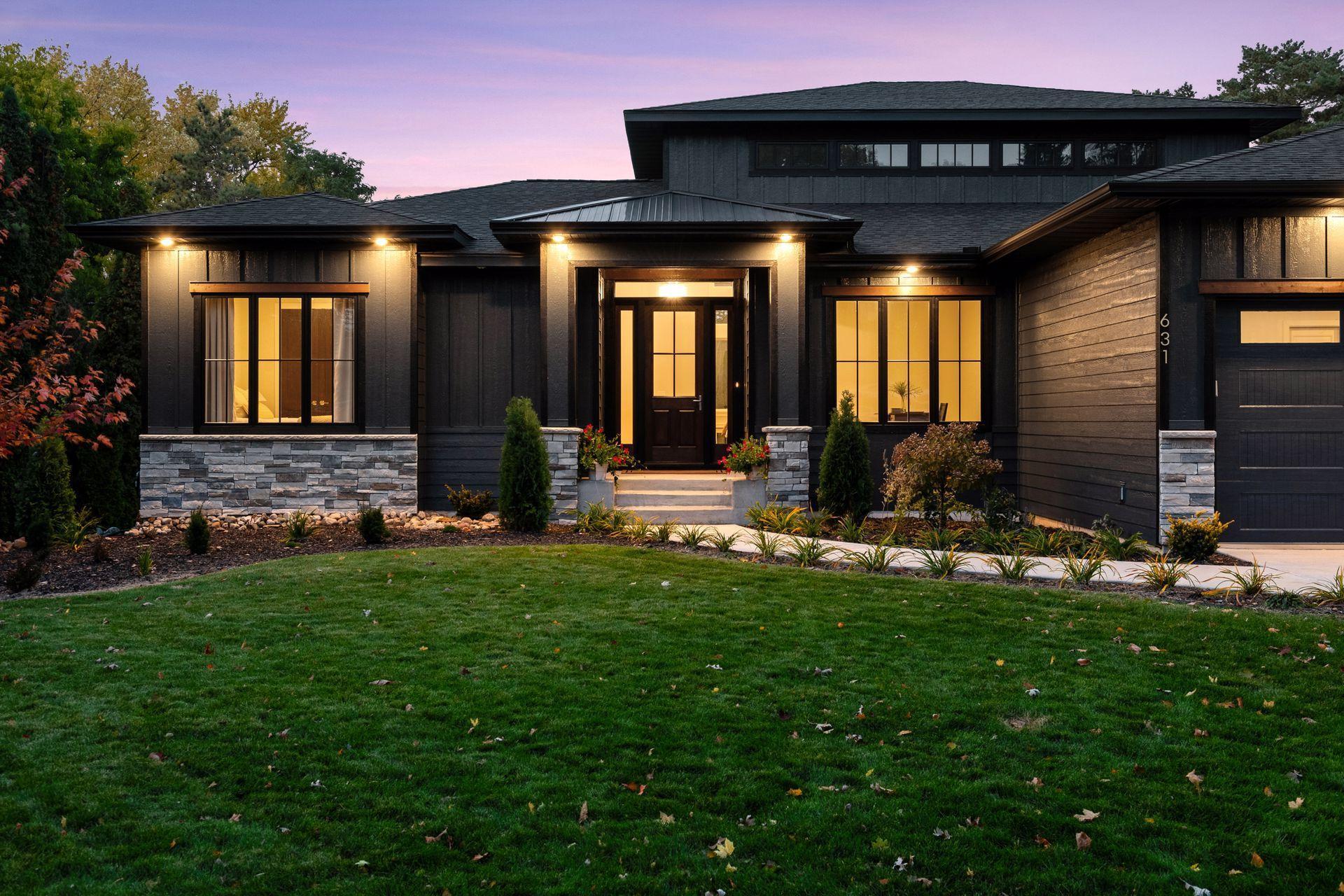 Saint Paul, Minnesota, 55118, United States, 4 Bedrooms Bedrooms, ,4 BathroomsBathrooms,Residential,Active,1973547