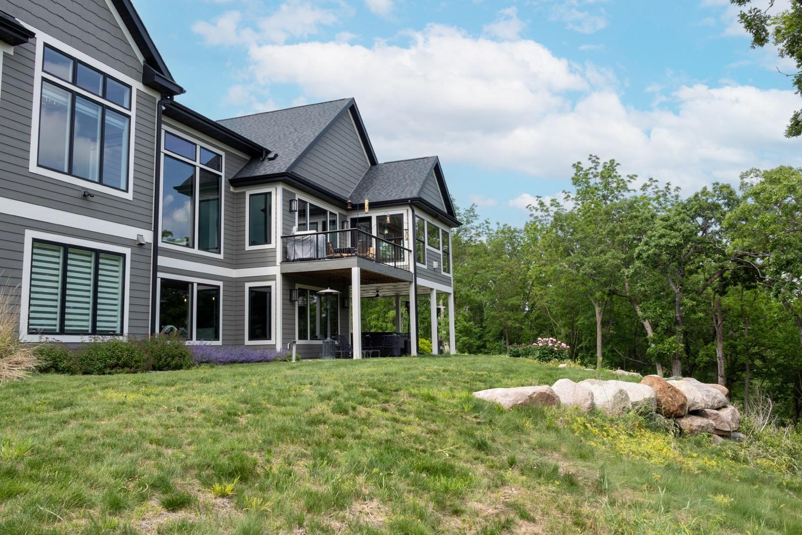 Rochester, Minnesota, 55902, United States, 4 Bedrooms Bedrooms, ,4 BathroomsBathrooms,Residential,Active,1853329