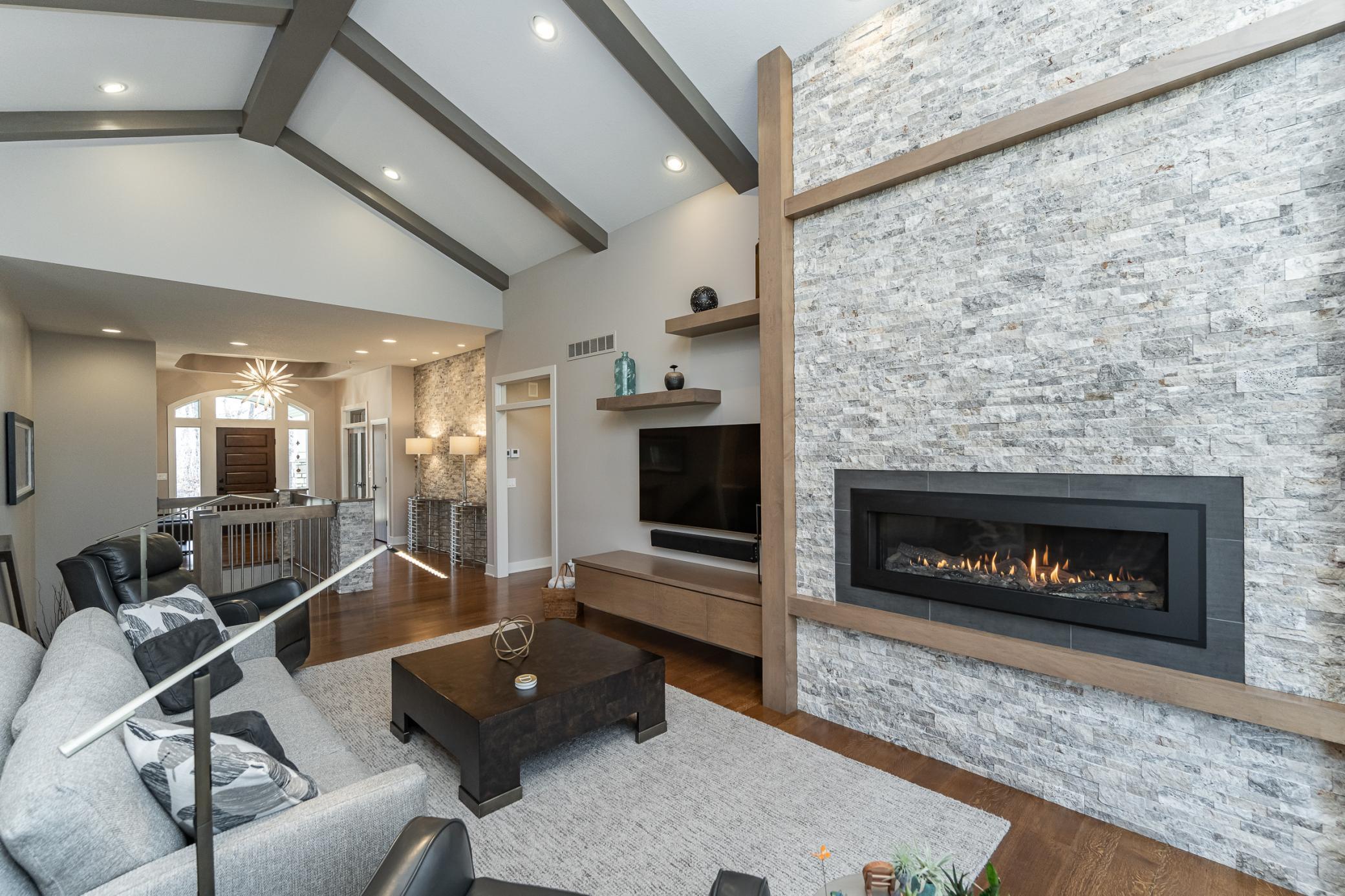 Rochester, Minnesota, 55902, United States, 4 Bedrooms Bedrooms, ,3 BathroomsBathrooms,Residential,Active,1905106