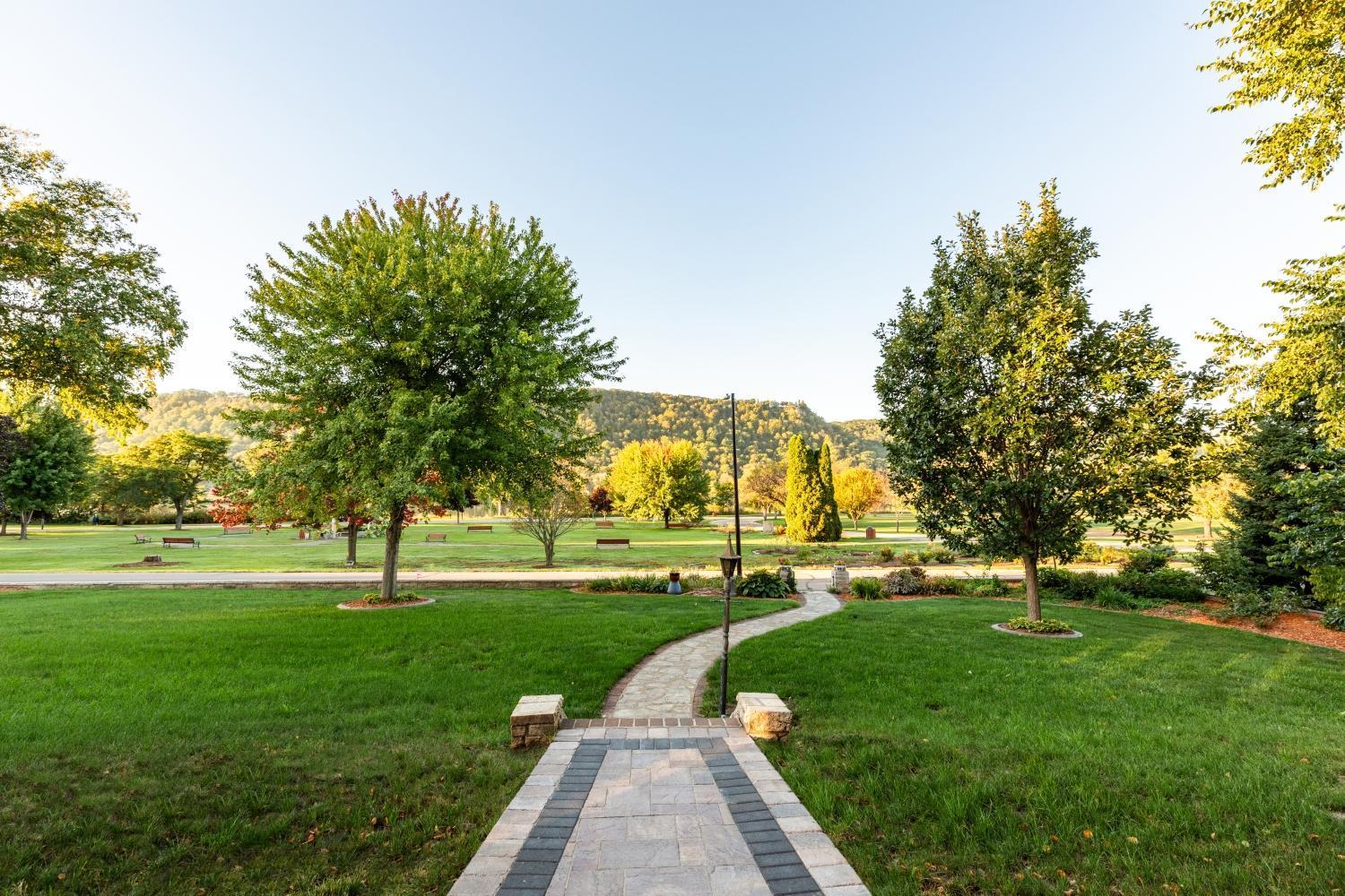 Winona, Minnesota, 55987, United States, 6 Bedrooms Bedrooms, ,6 BathroomsBathrooms,Residential,Active,1926925