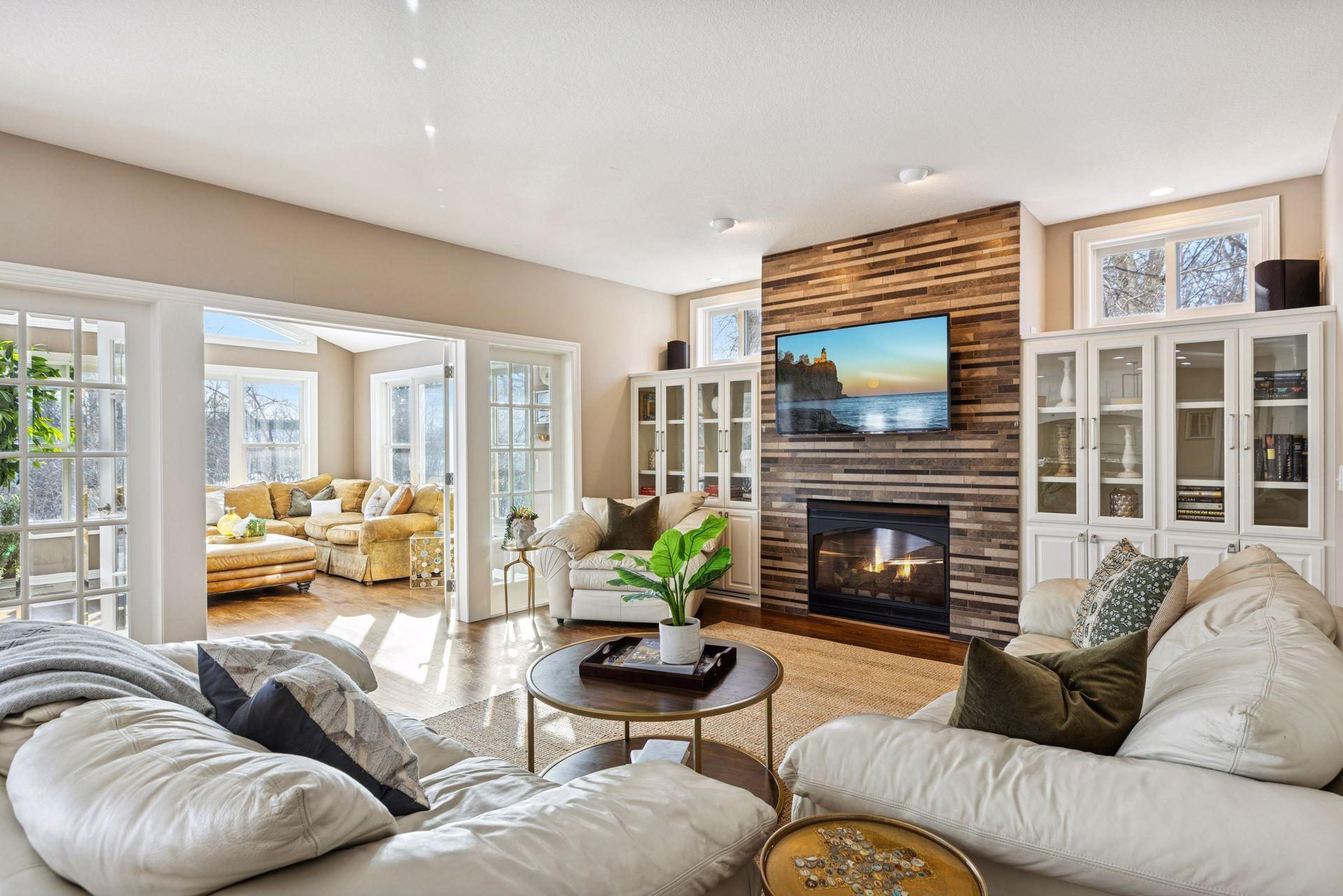 West Saint Paul, Minnesota, 55118, United States, 5 Bedrooms Bedrooms, ,5 BathroomsBathrooms,Residential,Active,2013431