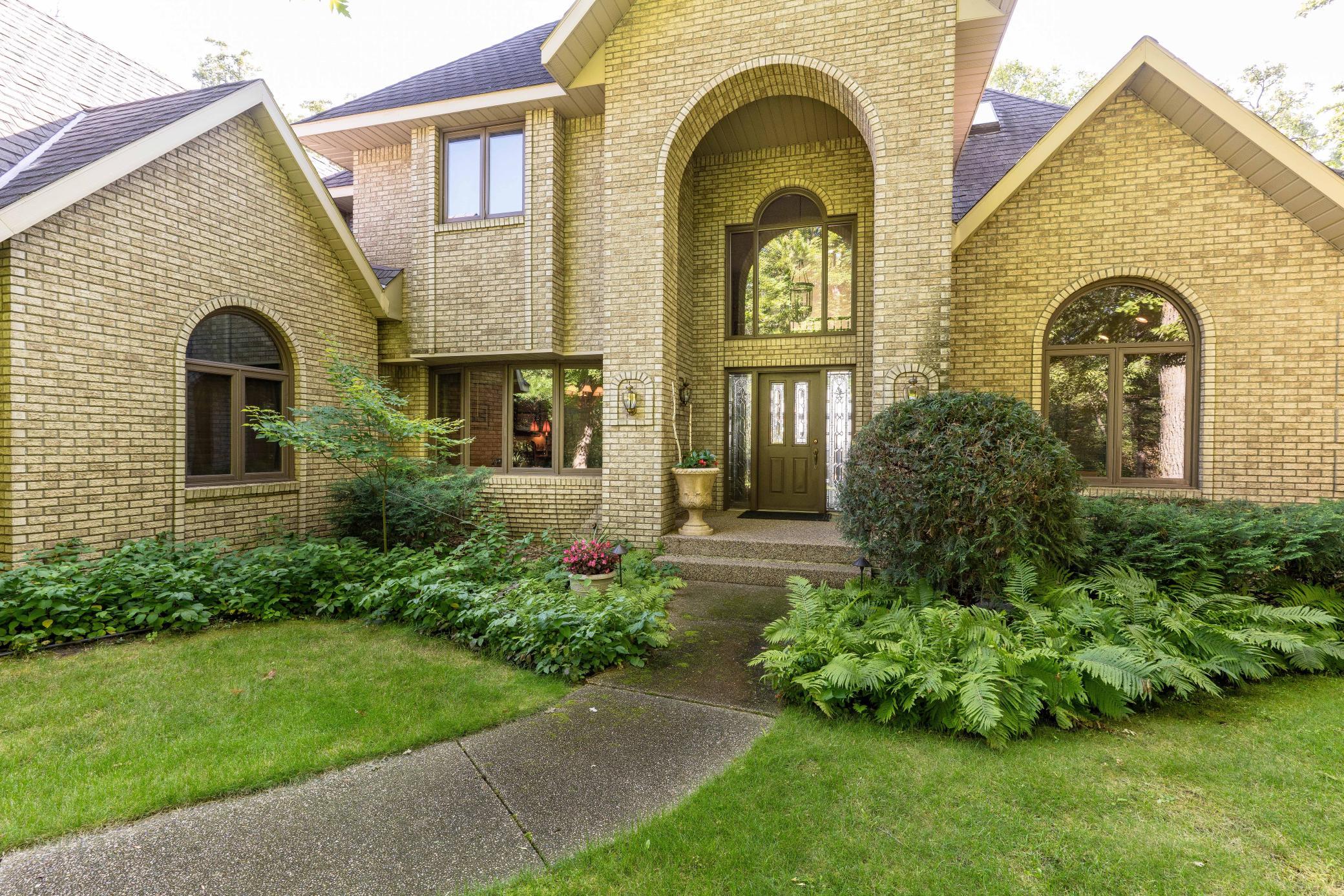 Alexandria, Minnesota, 56308, United States, 4 Bedrooms Bedrooms, ,6 BathroomsBathrooms,Residential,Active,1964256