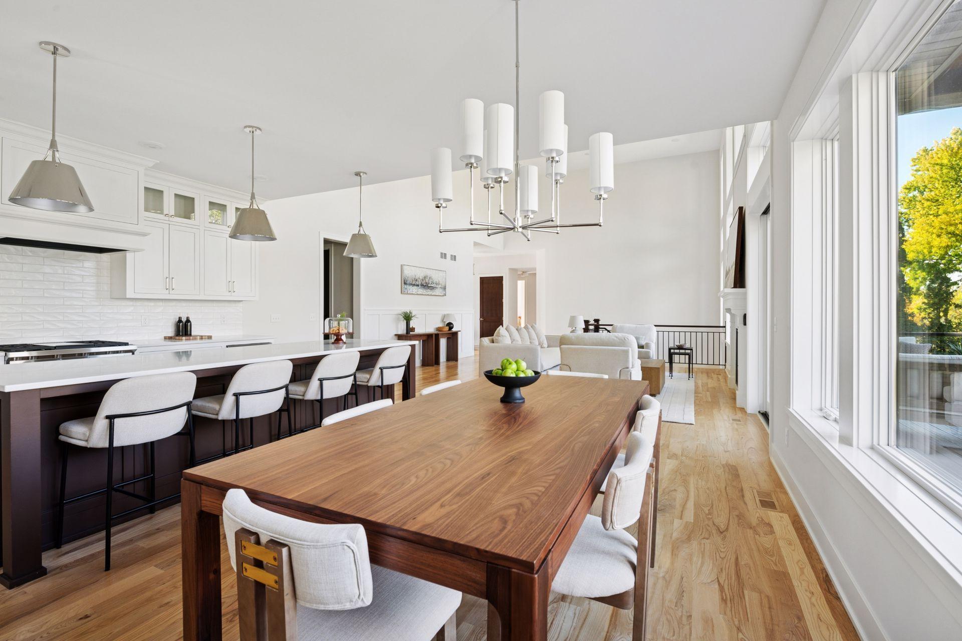 Saint Paul, Minnesota, 55118, United States, 4 Bedrooms Bedrooms, ,4 BathroomsBathrooms,Residential,Active,1973547