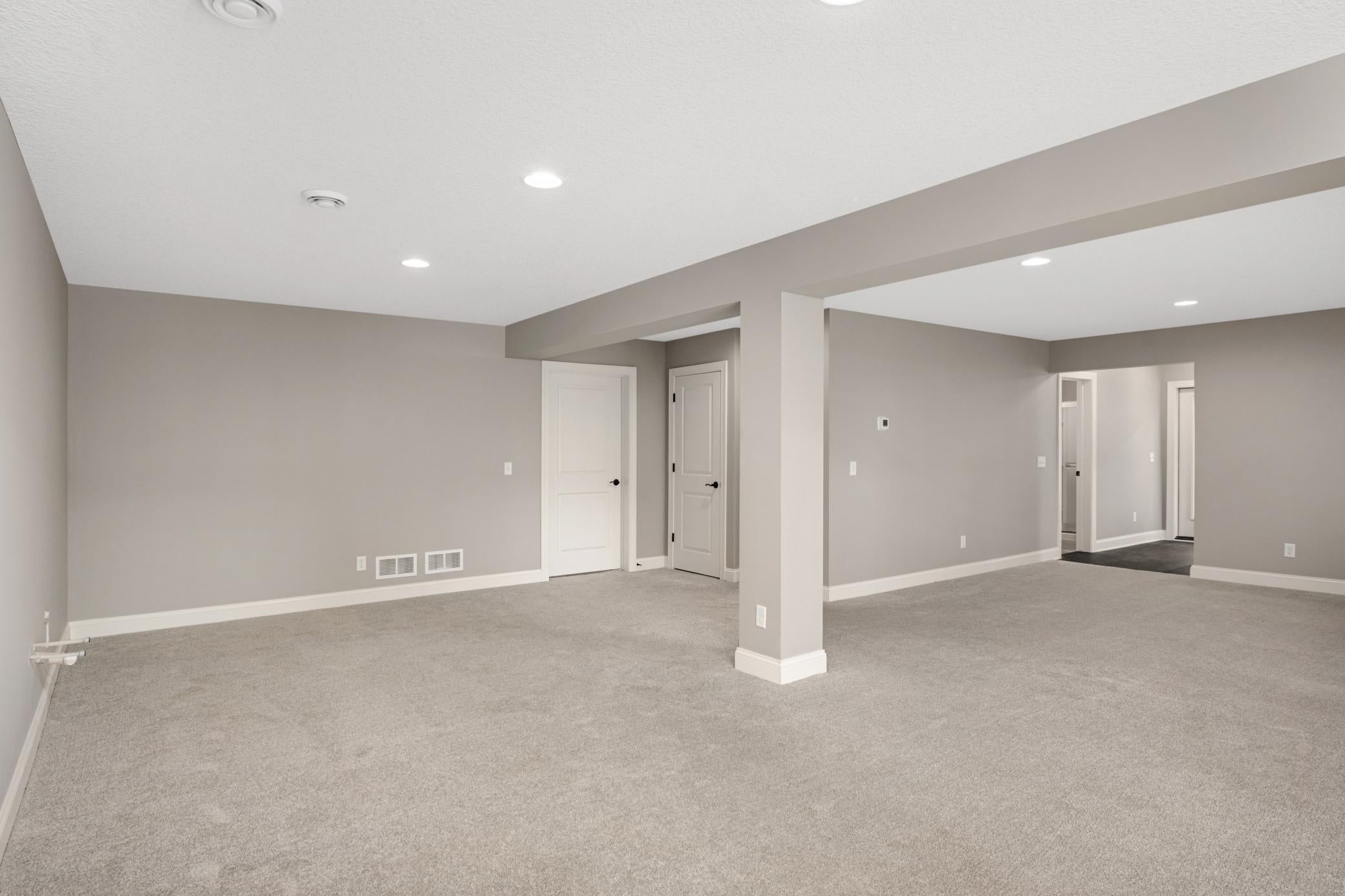 Lakeville, Minnesota, 55044, United States, 5 Bedrooms Bedrooms, ,6 BathroomsBathrooms,Residential,Active,1943786
