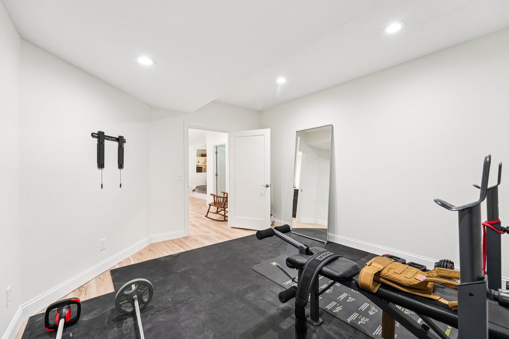 Eden Prairie, Minnesota, 55347, United States, 5 Bedrooms Bedrooms, ,6 BathroomsBathrooms,Residential,Active,1959962